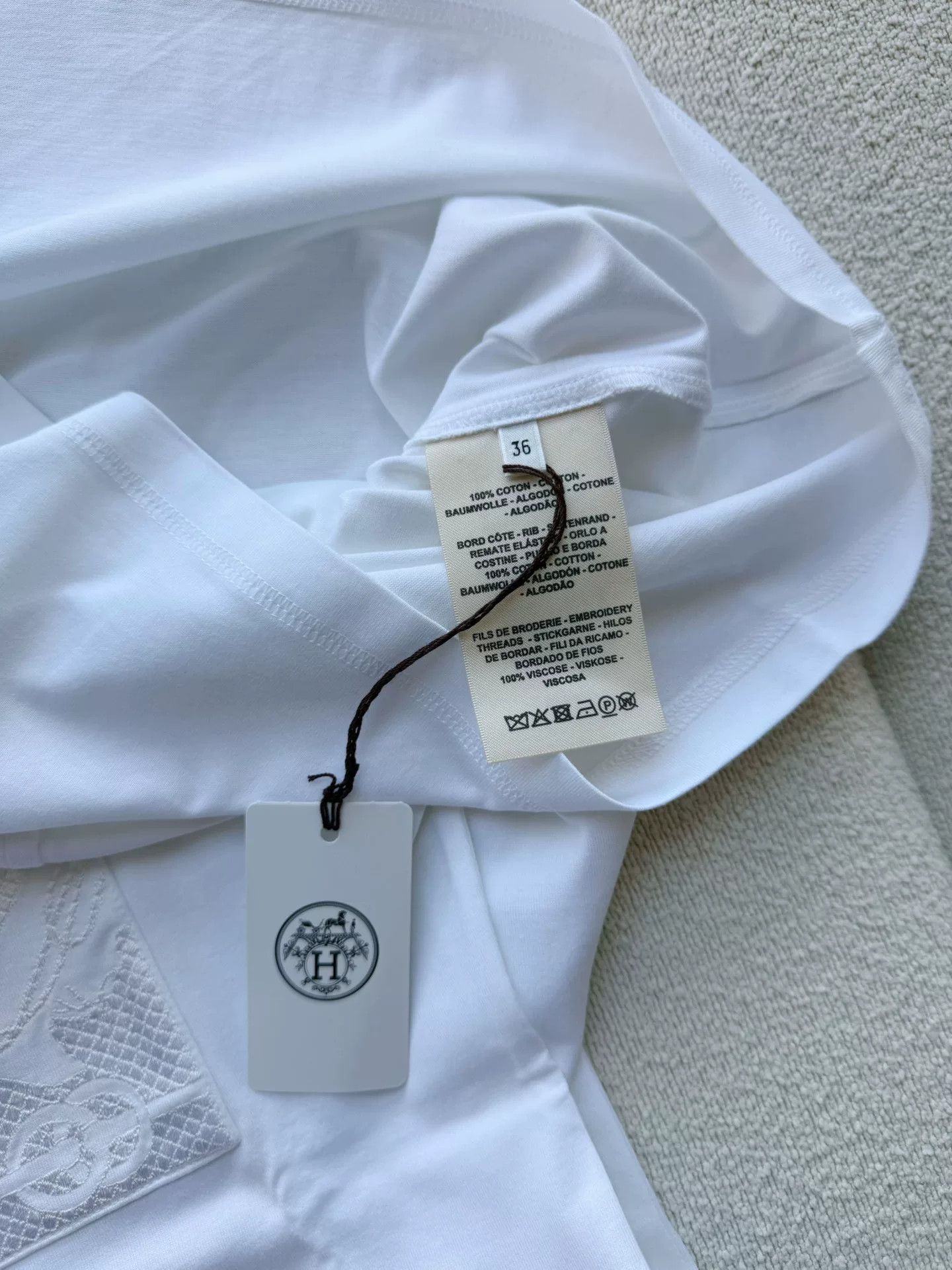 Hermes Hermes Women's White Embroidered Pocket Dress Size XS / US 0-2 / IT 36-38 - 4 Thumbnail