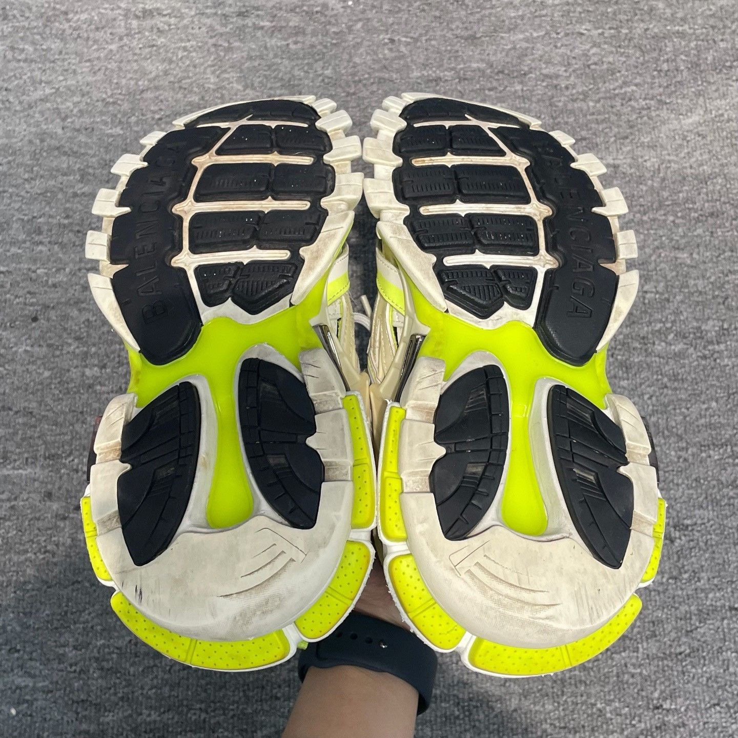Balenciaga Balenciaga Track 2.0 Sneakers Size US 4 / IT 34 - 4 Thumbnail