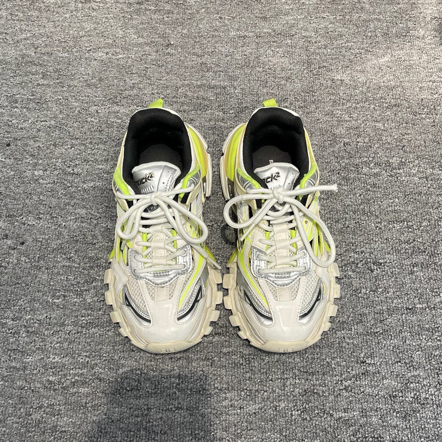 Balenciaga Balenciaga Track 2.0 Sneakers Size US 4 / IT 34 - 2 Thumbnail