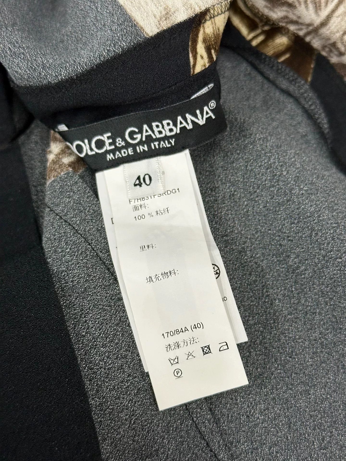 Dolce & Gabbana Dolce&Gabbana Black Portrait Coin Print Sleeveless Top Size S / US 4 / IT 40 - 4 Thumbnail
