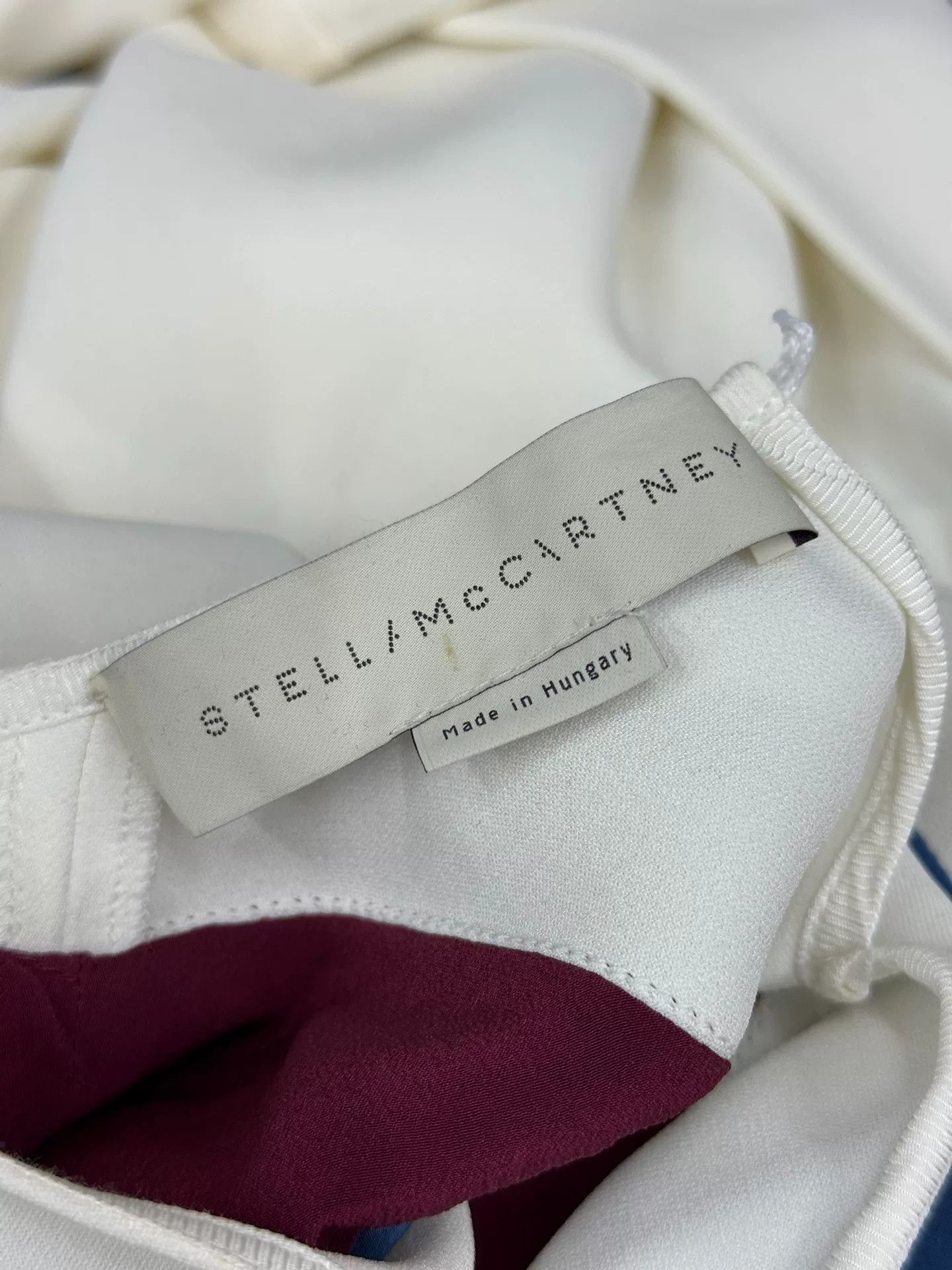 Stella McCartney Stella McCartney White V-Neck Long-Sleeve Shirt Size XS / US 0-2 / IT 36-38 - 4 Thumbnail