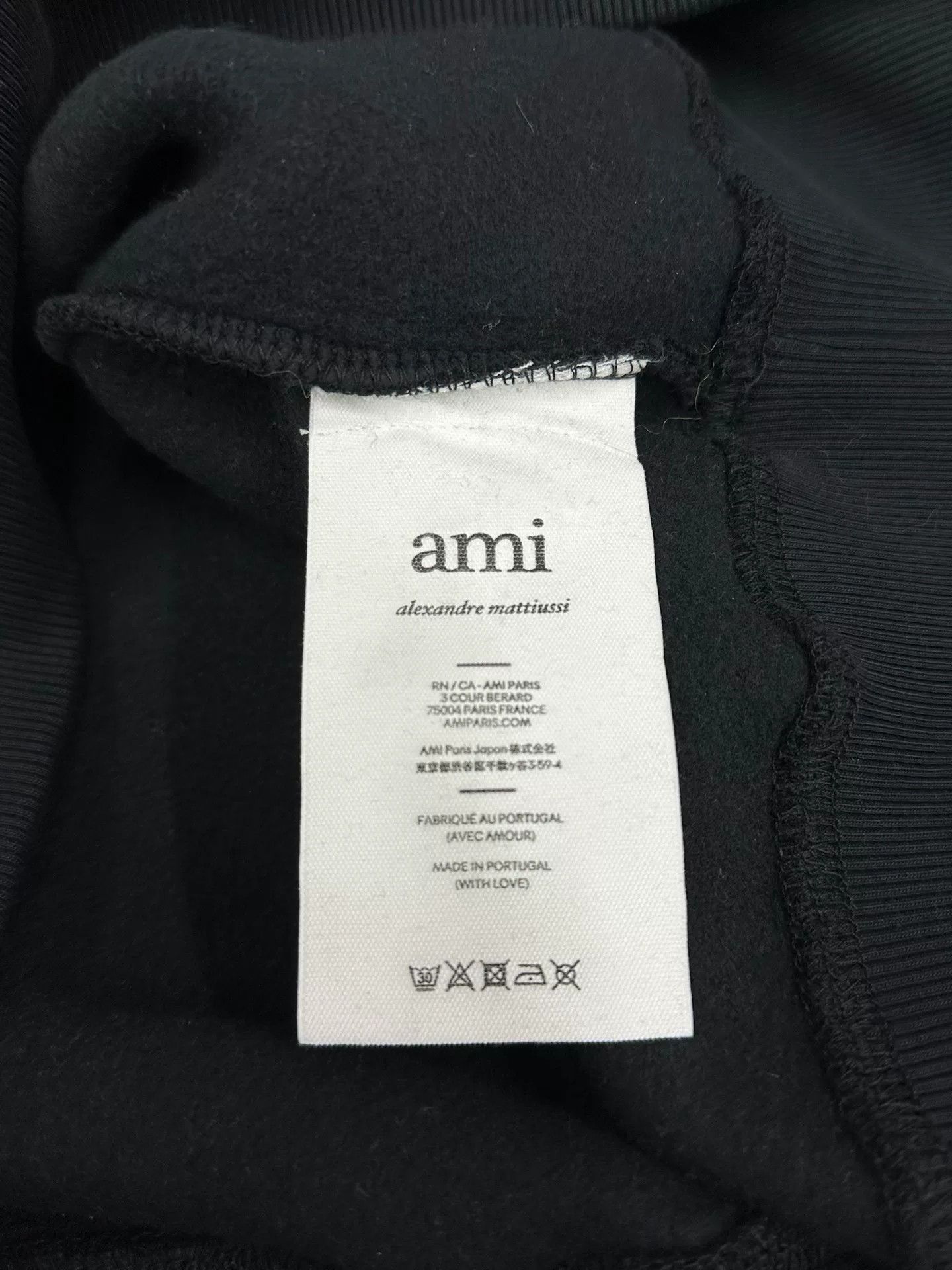 AMI Ami Black Heart Letter Long-Sleeve Sweatshirt Size US M / EU 48-50 / 2 - 6 Thumbnail