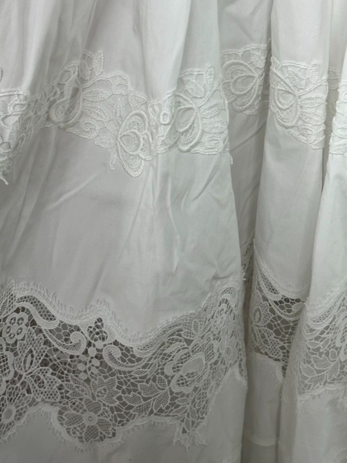 Dolce & Gabbana Dolce&Gabbana White Diamond Logo Lace Skirt Size 42" / US 20 - 3 Thumbnail
