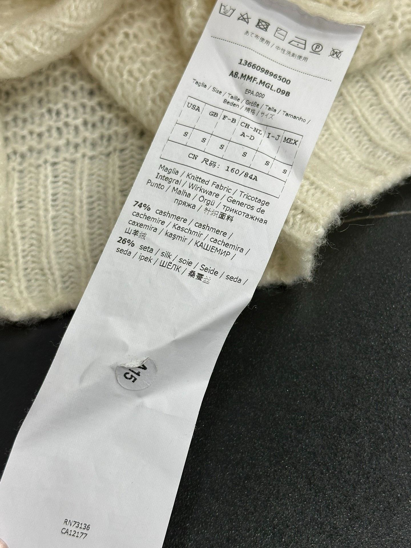 Max Mara Max Mara White Cashmere Long-Sleeve Sweater Size S / US 4 / IT 40 - 4 Thumbnail