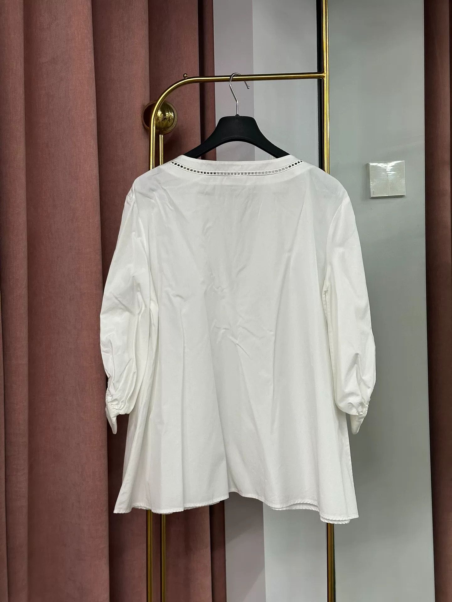 Tod's Tod's White V-Neck Top Size S / US 4 / IT 40 - 2 Thumbnail