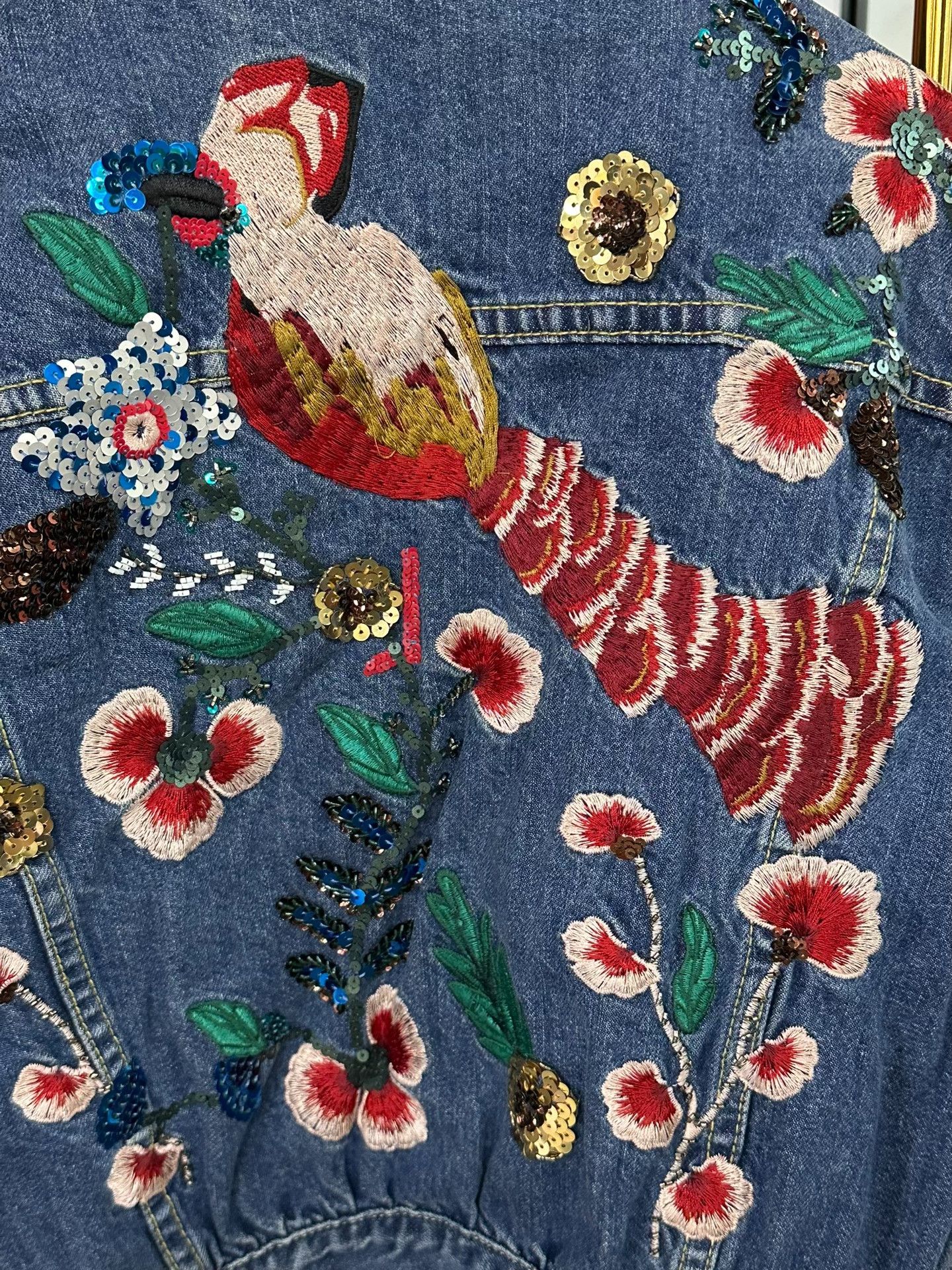Alice + Olivia alice+olivia Blue Sequin Beaded Denim Jacket Size XS / US 0-2 / IT 36-38 - 4 Thumbnail