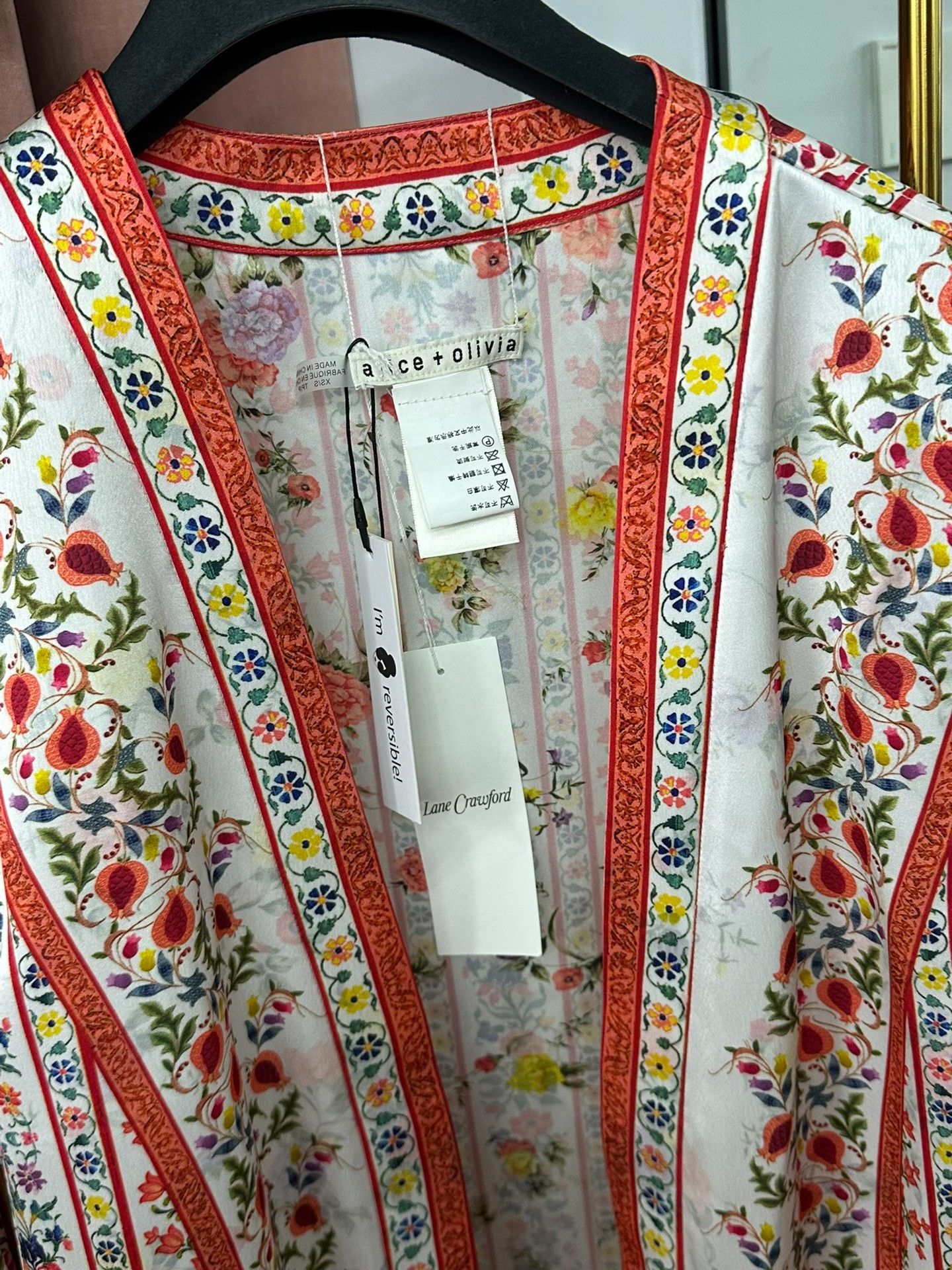 Alice + Olivia Alice+Olivia Red Printed Belted Cardigan Size S / US 4 / IT 40 - 2 Thumbnail