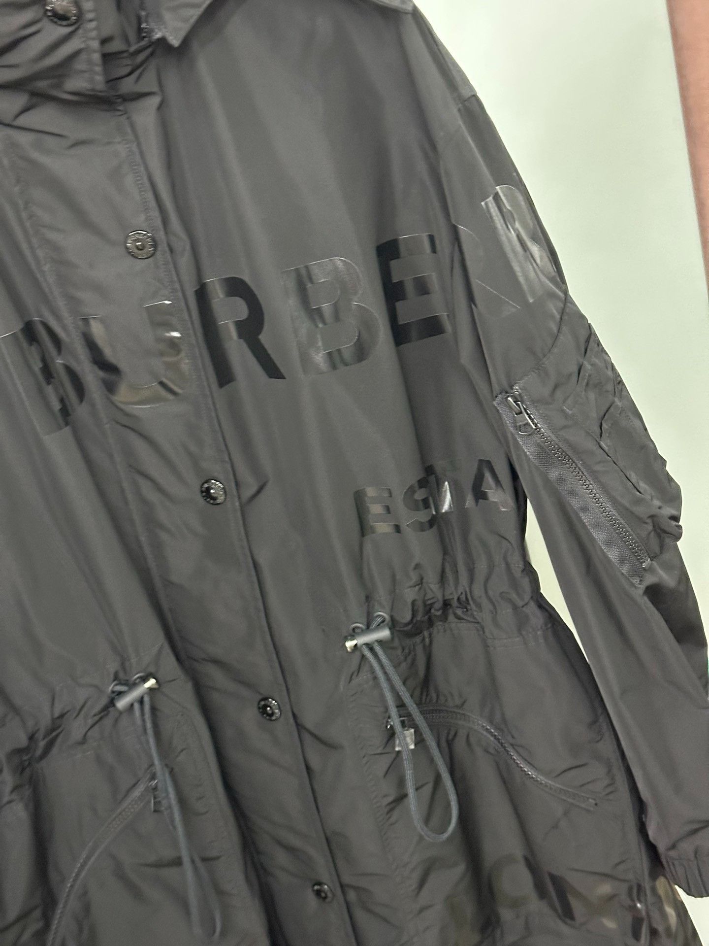 Burberry Burberry Black Letter Trench Coat Size US XXS / EU 40 - 2 Thumbnail