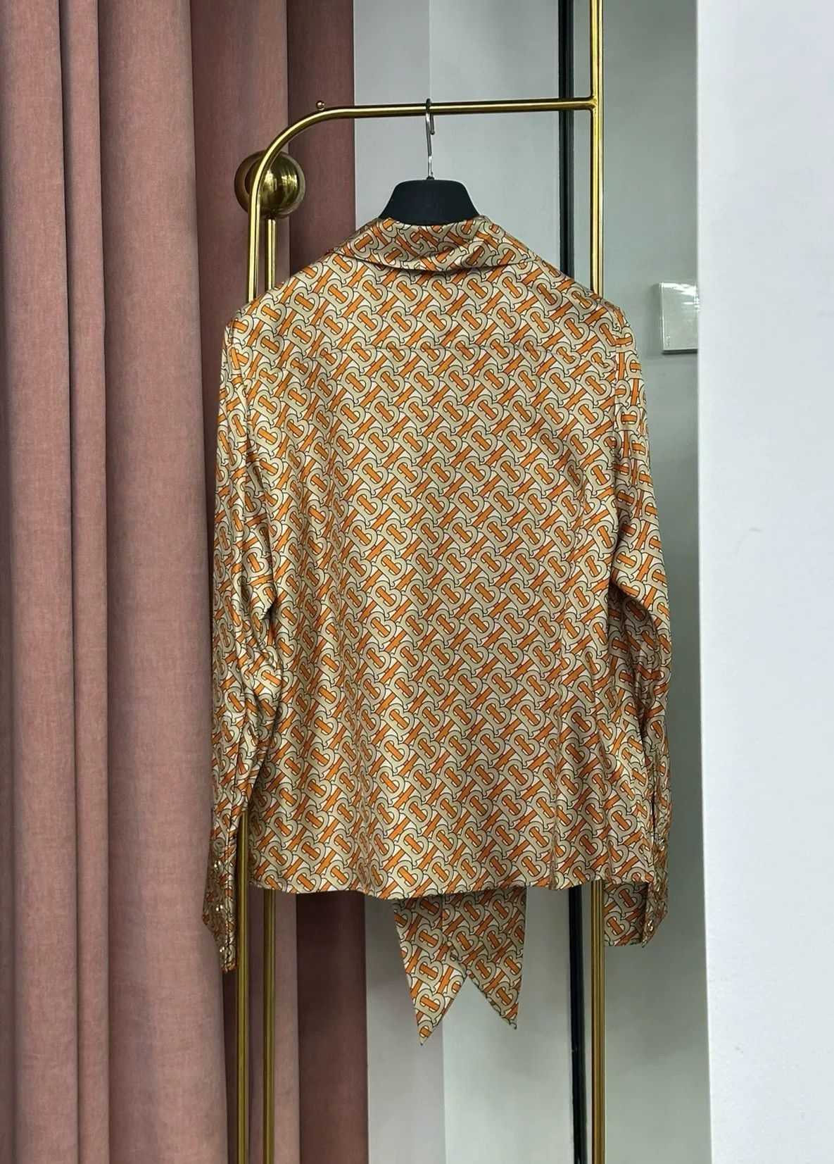 Burberry Burberry Full Logo Silk Long Sleeve Shirt Size M / US 6-8 / IT 42-44 - 3 Thumbnail