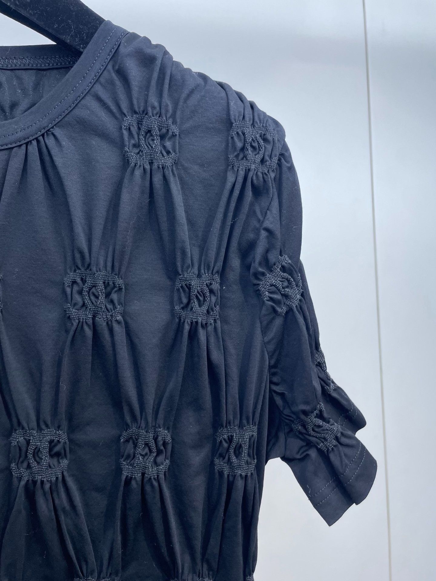 Chanel Chanel Black Pleated Double C Short Sleeve Size S / US 4 / IT 40 - 3 Thumbnail