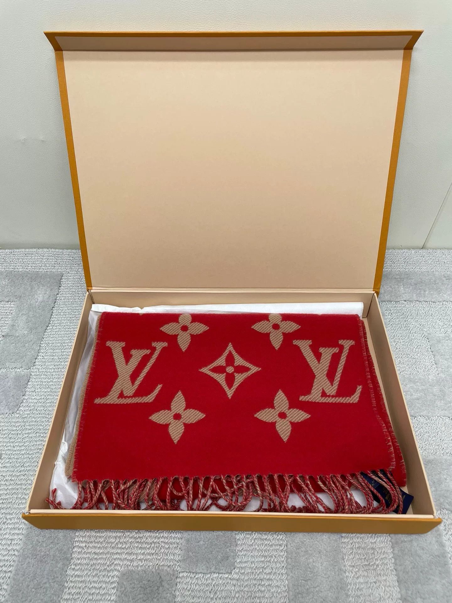 Louis Vuitton LV Rabbit Year Full Logo Red Scarf Size ONE SIZE - 2 Thumbnail