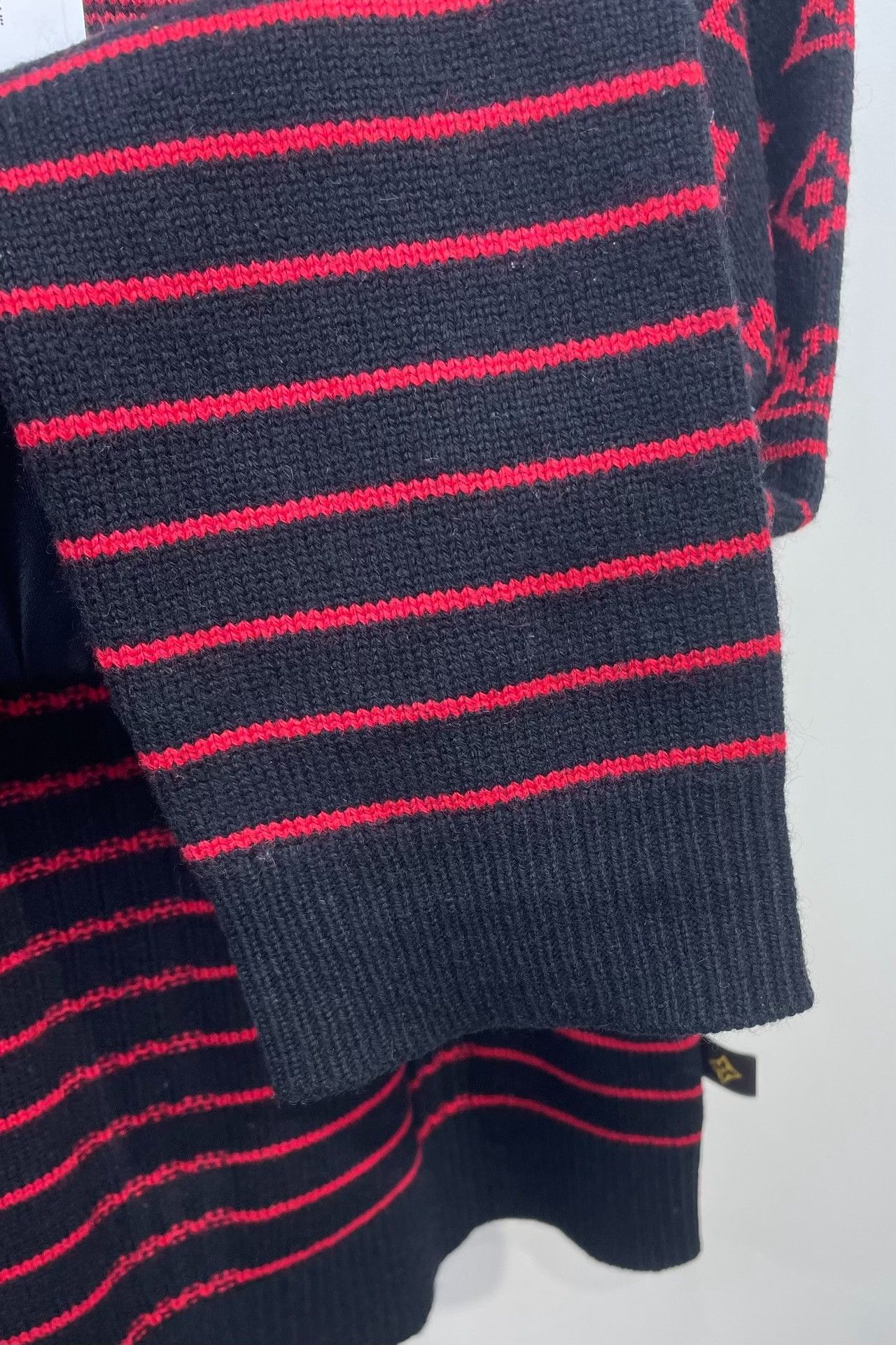 Louis Vuitton LV Red Black Stripe Monogram Sweater Size US M / EU 48-50 / 2 - 5 Thumbnail