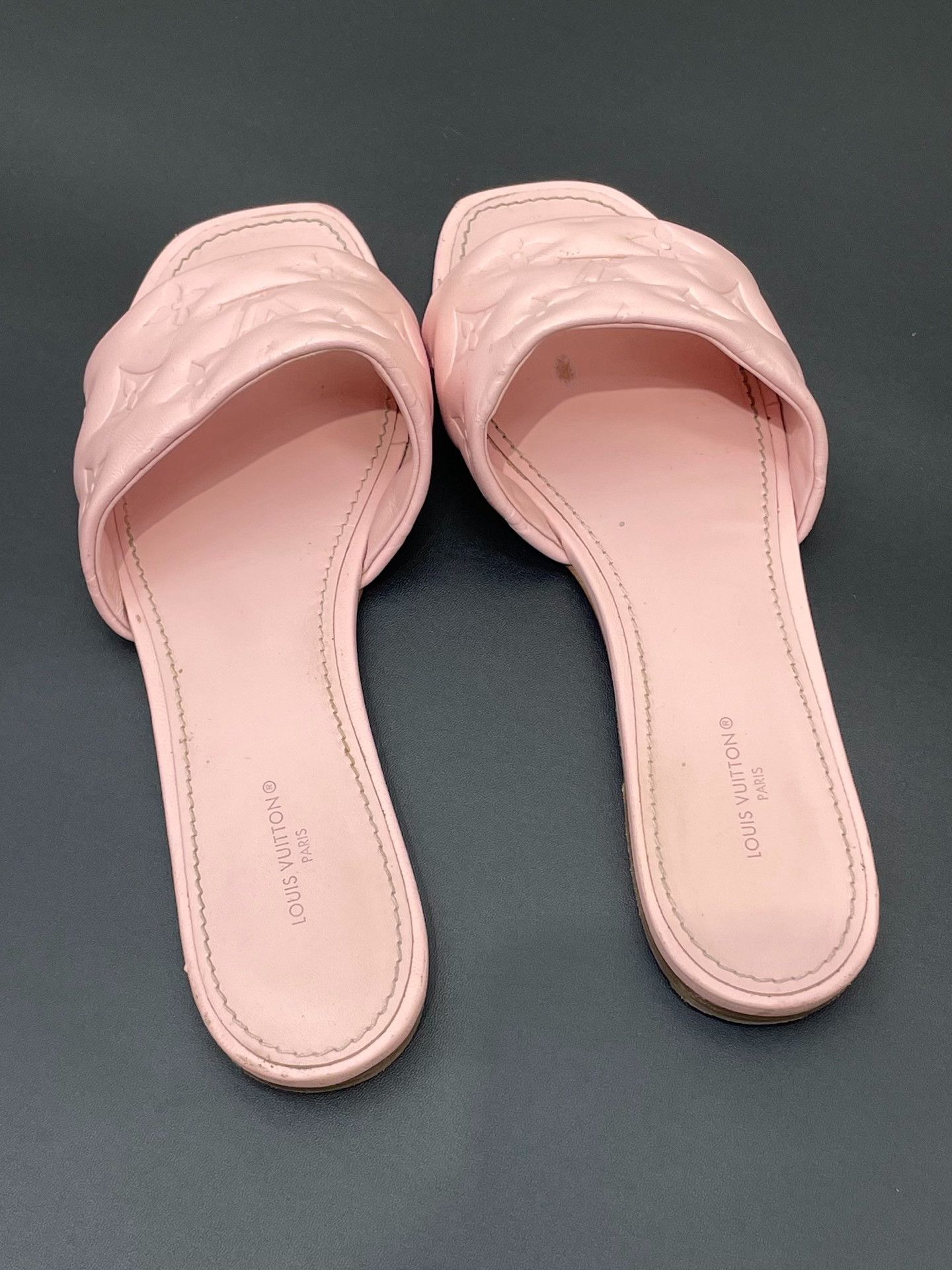 Louis Vuitton Louis Vuitton Pink Slippers Size US 7 / IT 37 - 3 Thumbnail