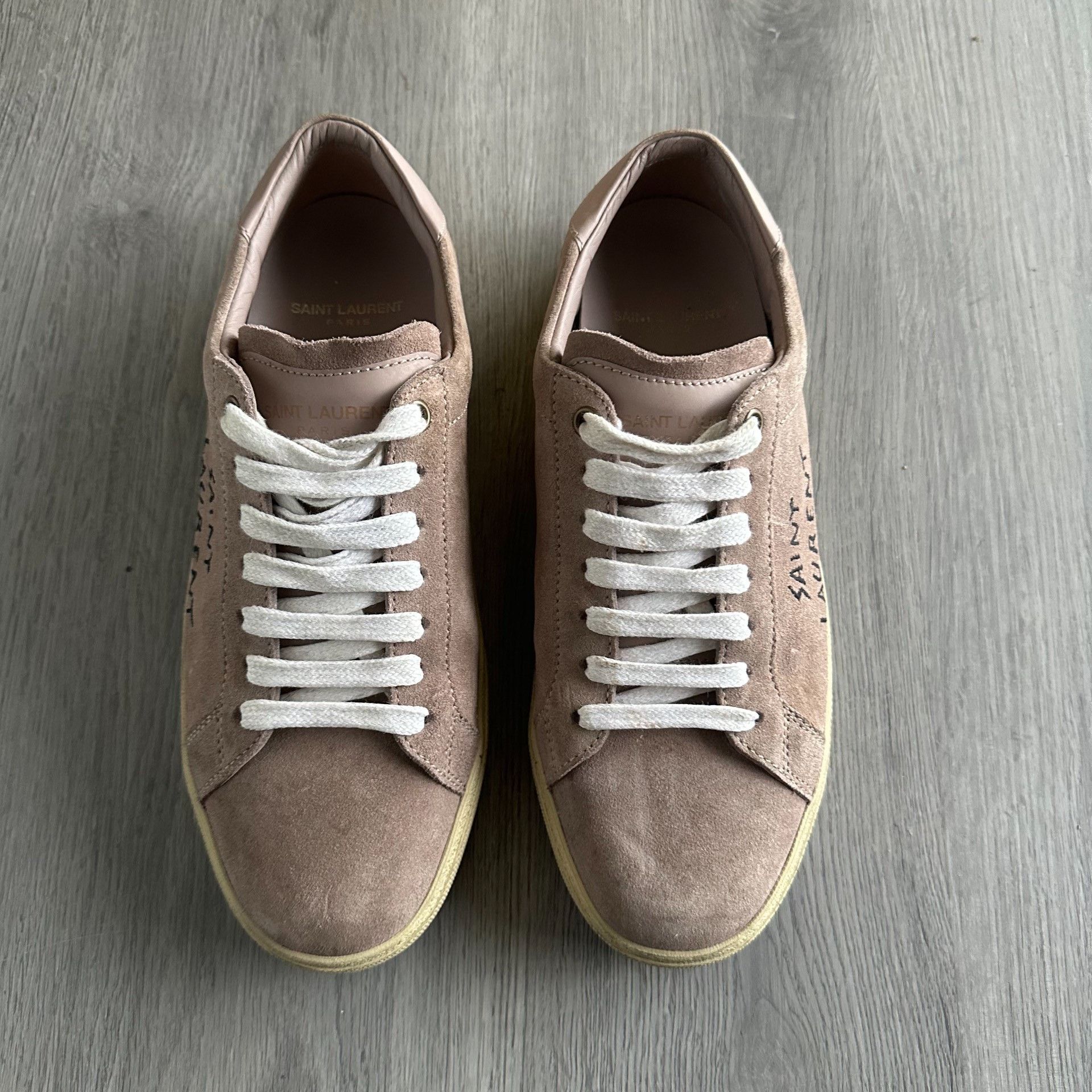 Saint Laurent Paris Saint Laurent Suede Court Classic Sneakers Size US 6 / EU 39 - 2 Thumbnail