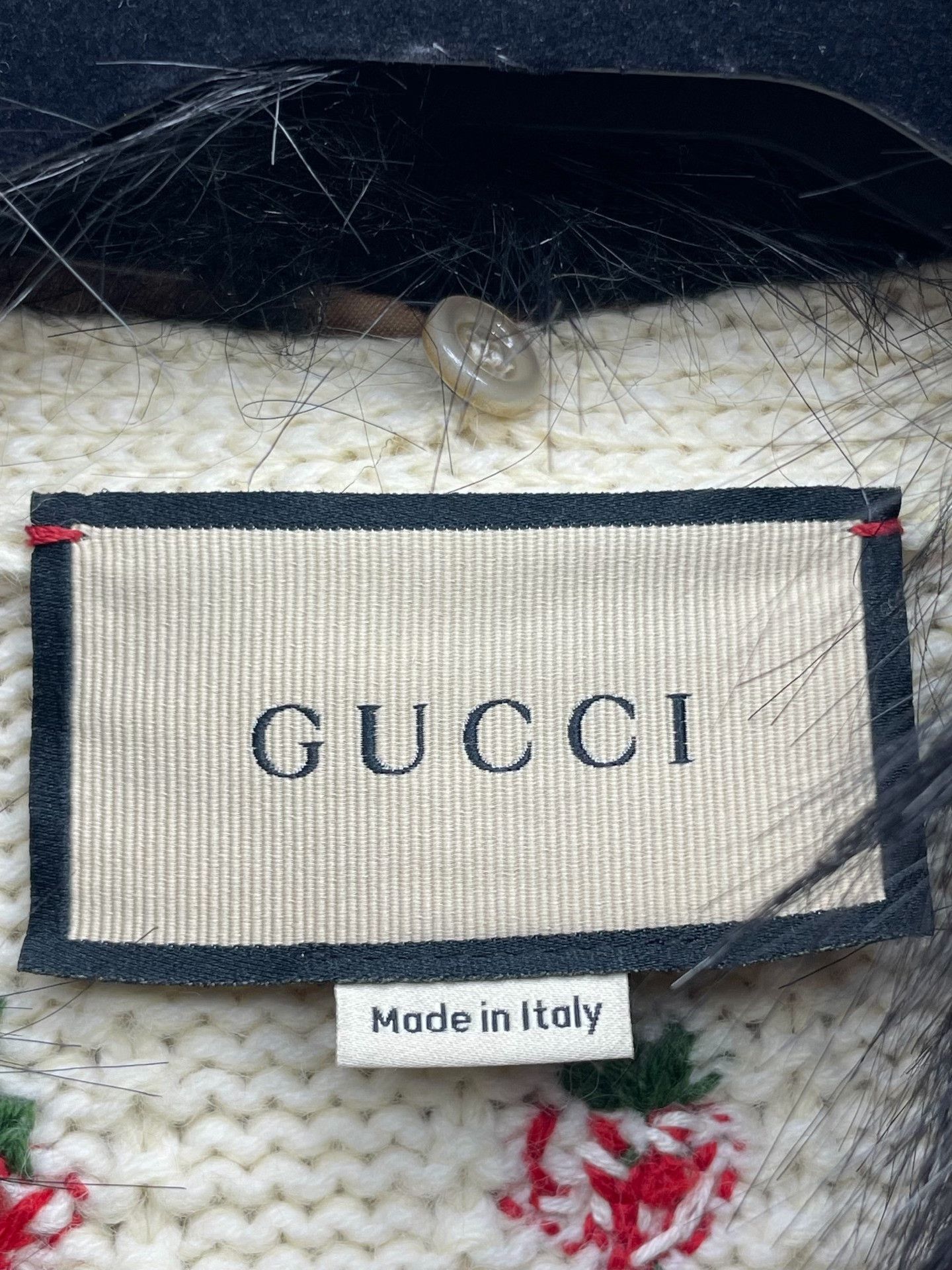 Gucci Gucci Fur Collar Strawberry Jacquard Cardigan Size S / US 4 / IT 40 - 8 Thumbnail