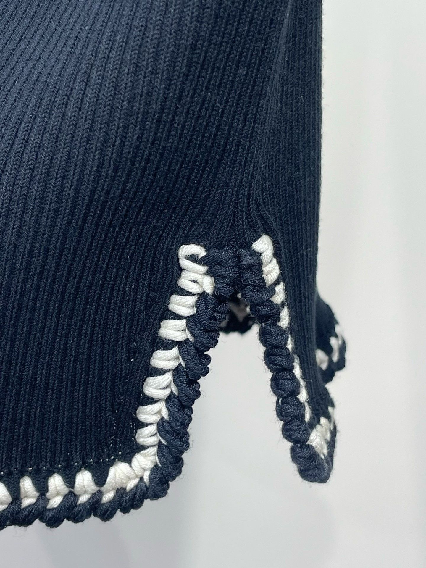Chanel Chanel Black White Trim Off-Shoulder Knit Top Size XS / US 0-2 / IT 36-38 - 3 Thumbnail