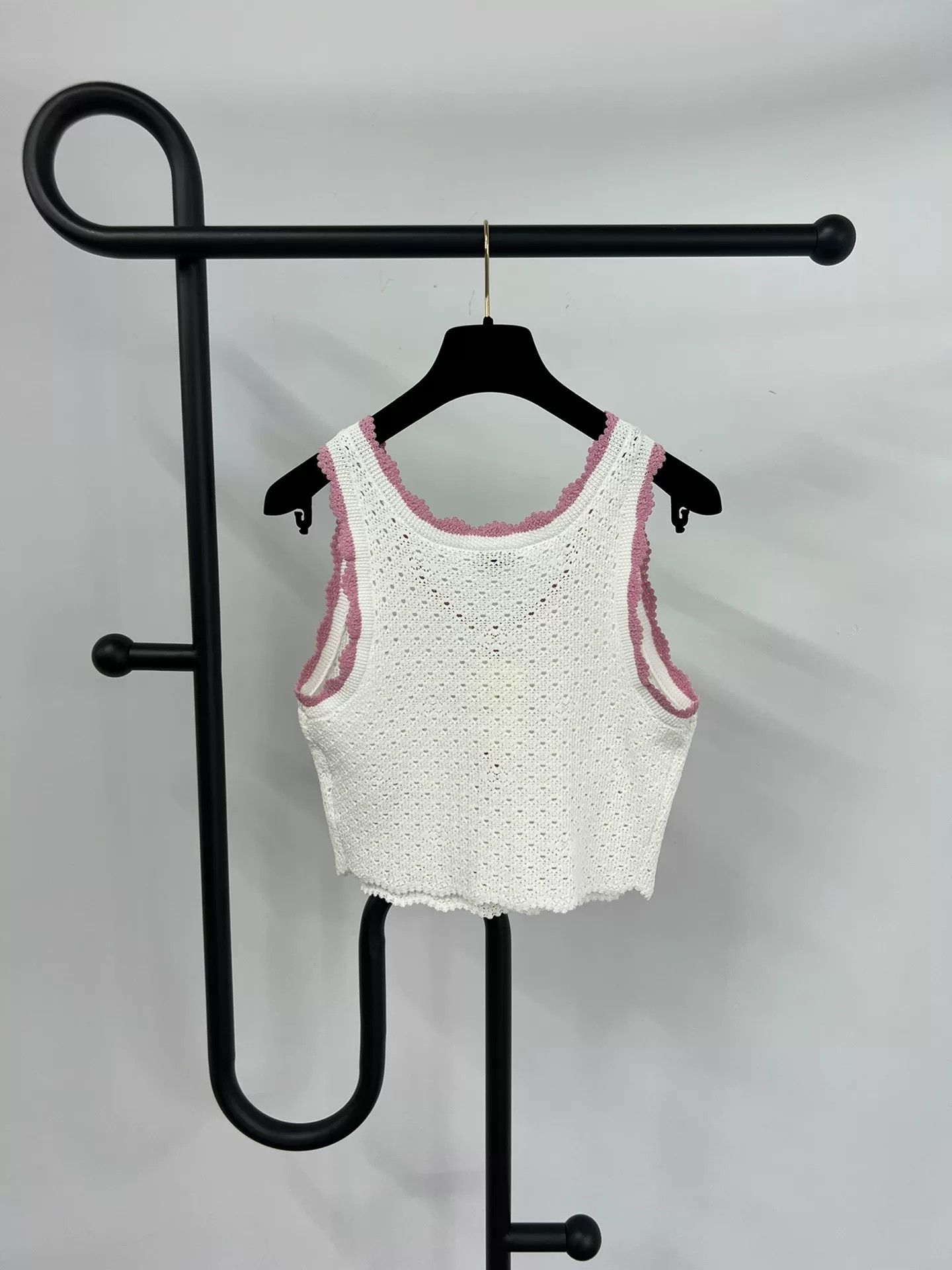 Chanel Chanel 24P White Knit Hollow Vest Size XXS / US 00 / IT 34 - 2 Thumbnail