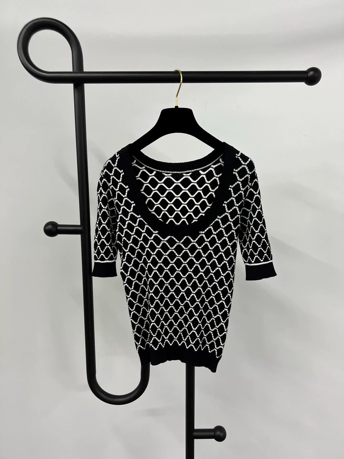 Chanel Chanel Black White Check Knit Top Size XXS / US 00 / IT 34 - 2 Thumbnail