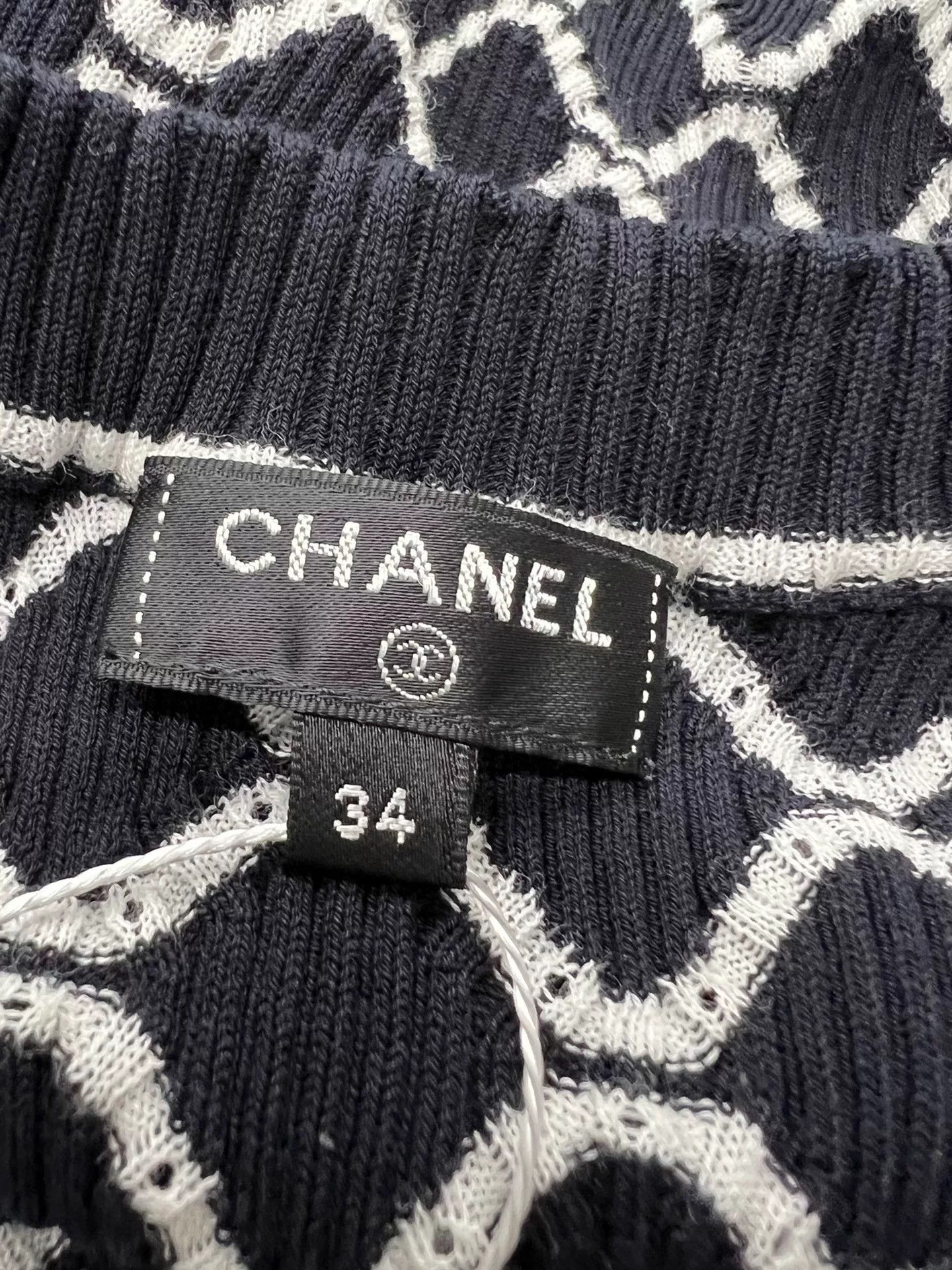 Chanel Chanel Black White Check Knit Top Size XXS / US 00 / IT 34 - 3 Thumbnail