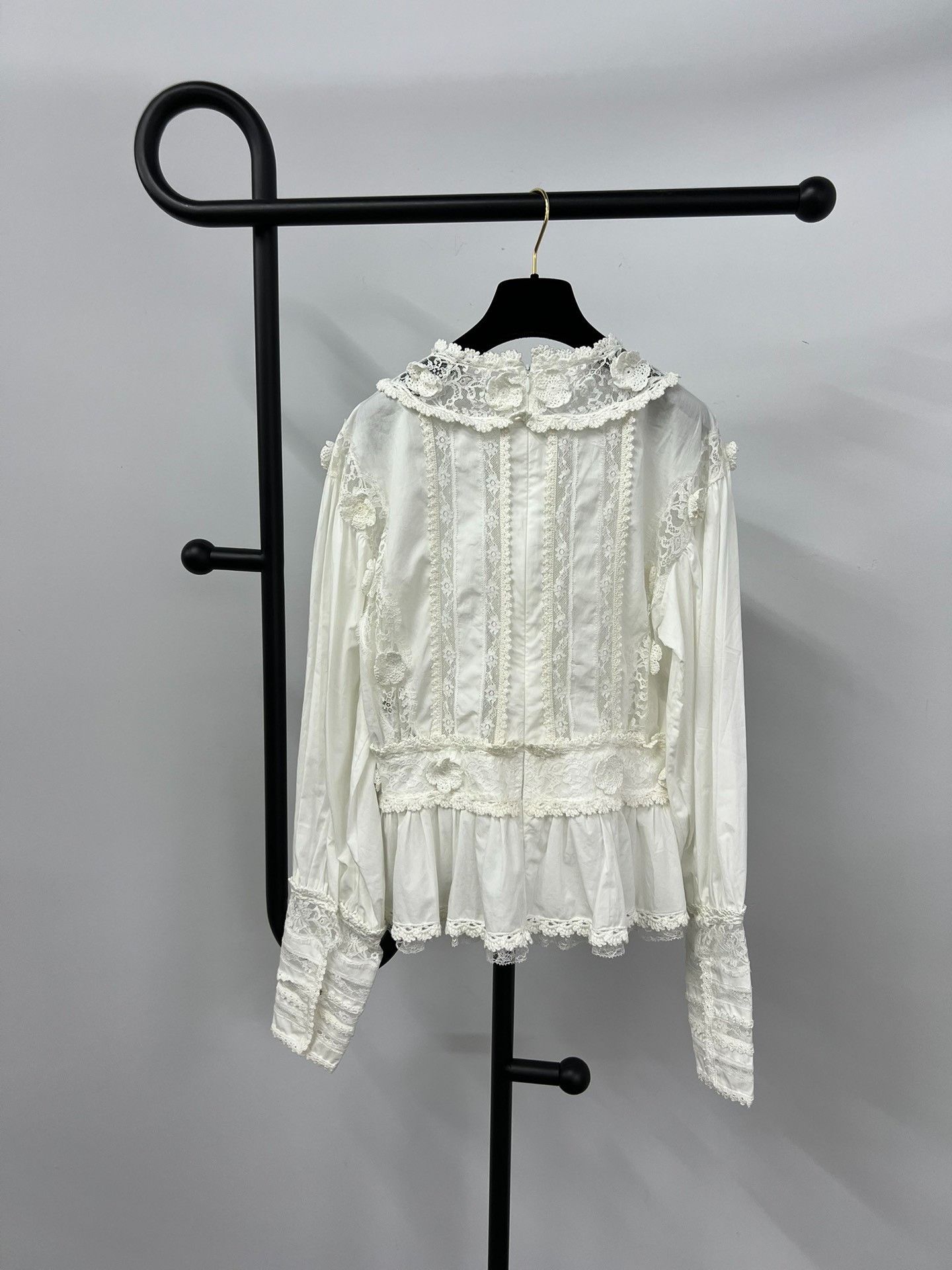 Dolce & Gabbana Dolce&Gabbana White Lace Court Shirt Size M / US 6-8 / IT 42-44 - 4 Thumbnail