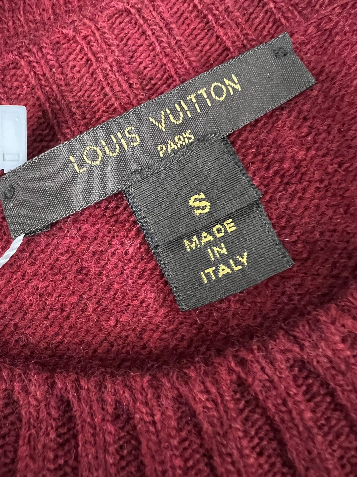 Louis Vuitton Louis Vuitton Red Sequin Letter Knit Sweater Size S / US 4 / IT 40 - 4 Thumbnail