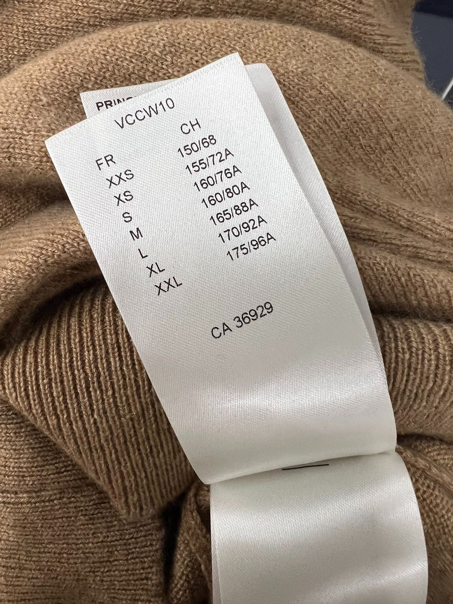 Louis Vuitton LV Cashmere Turtleneck Sweater Size XS / US 0-2 / IT 36-38 - 8 Thumbnail