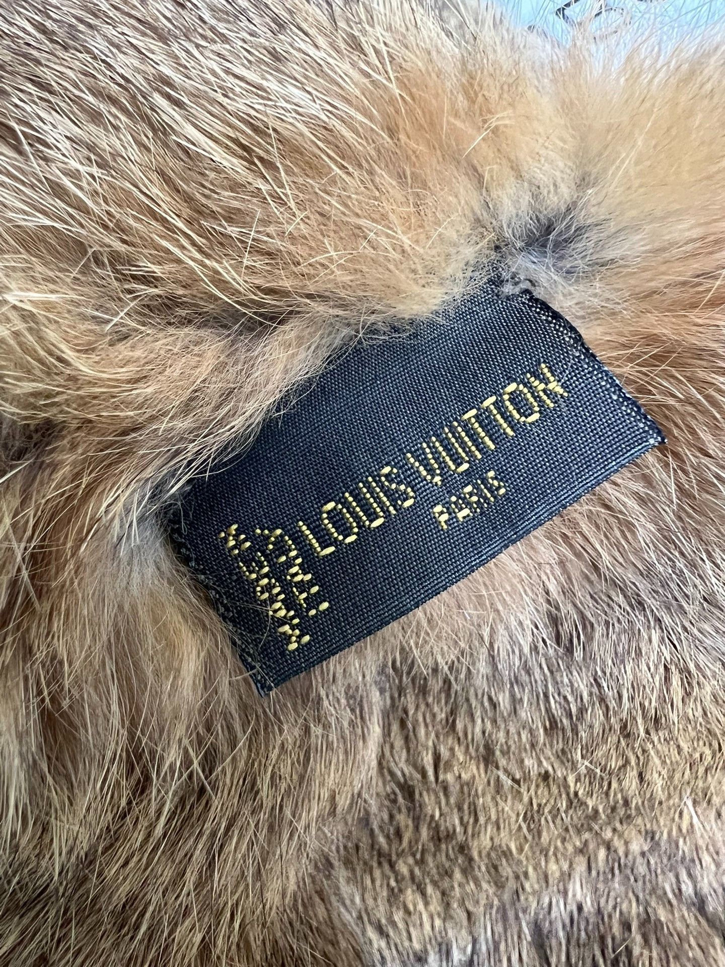 Louis Vuitton LV Rabbit Fur Scarf Size ONE SIZE - 6 Thumbnail