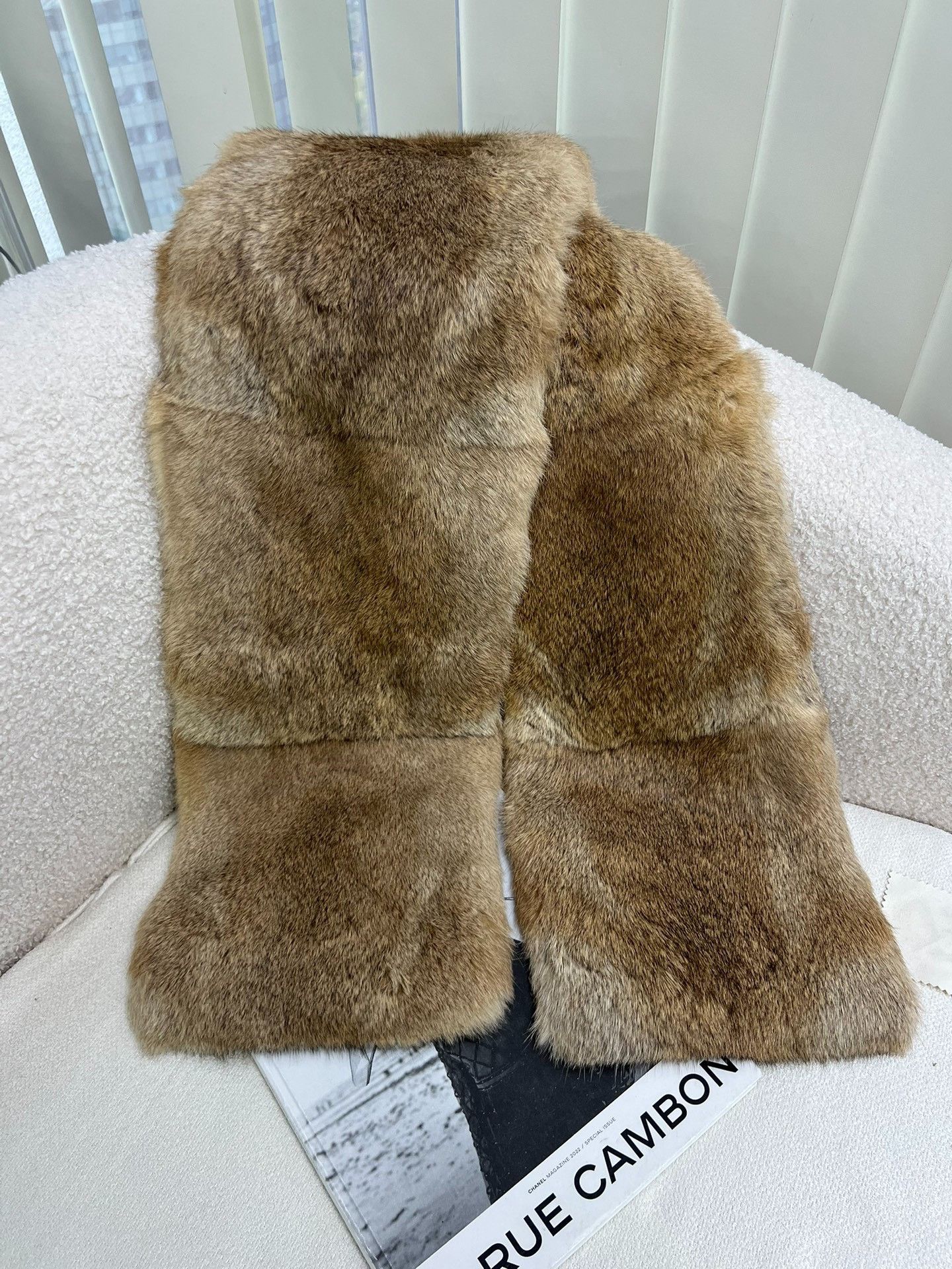 Louis Vuitton LV Rabbit Fur Scarf Size ONE SIZE - 3 Thumbnail