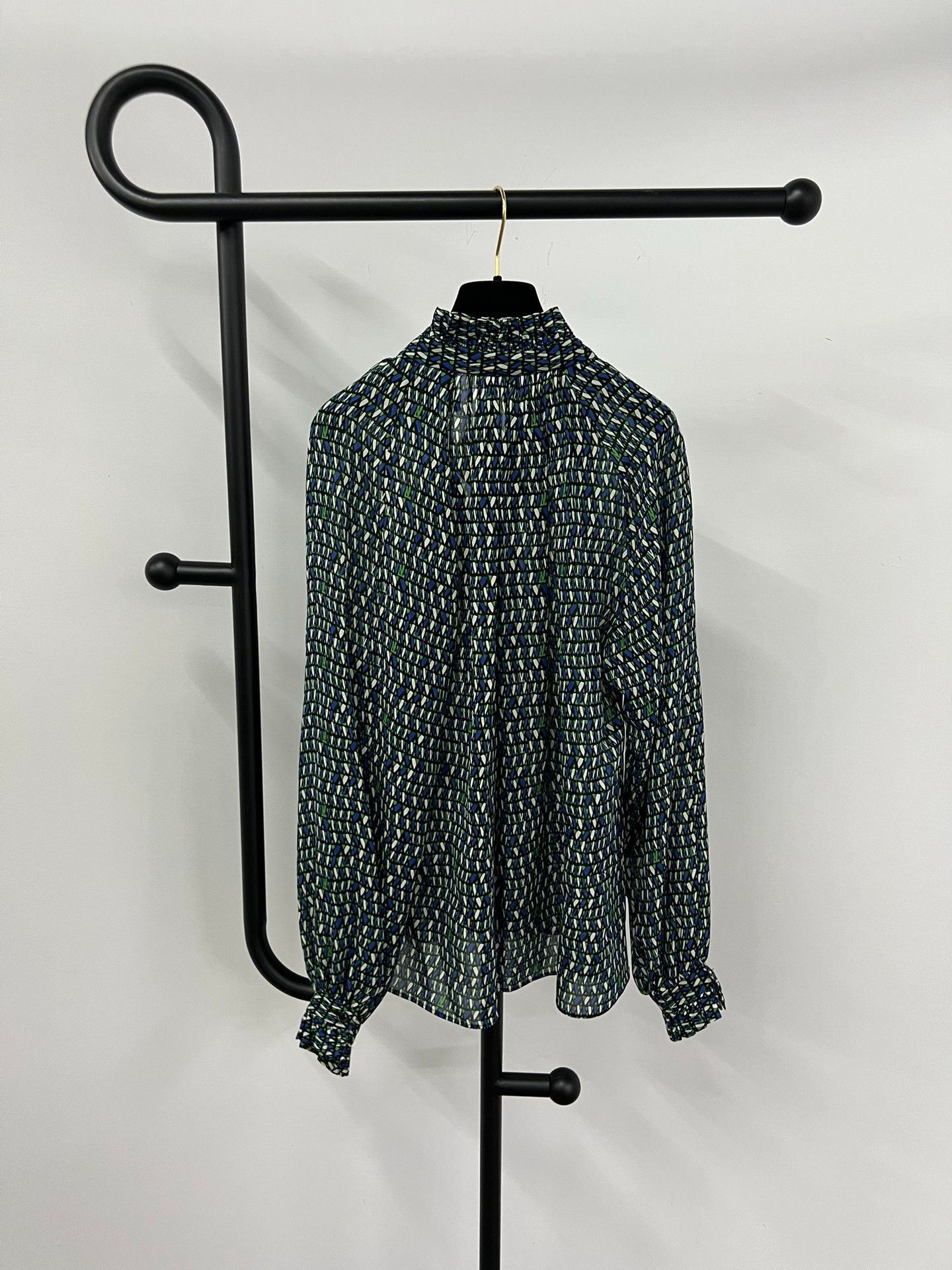 Louis Vuitton LV Pop Print Silk Tie-Up Top Size XS / US 0-2 / IT 36-38 - 3 Thumbnail