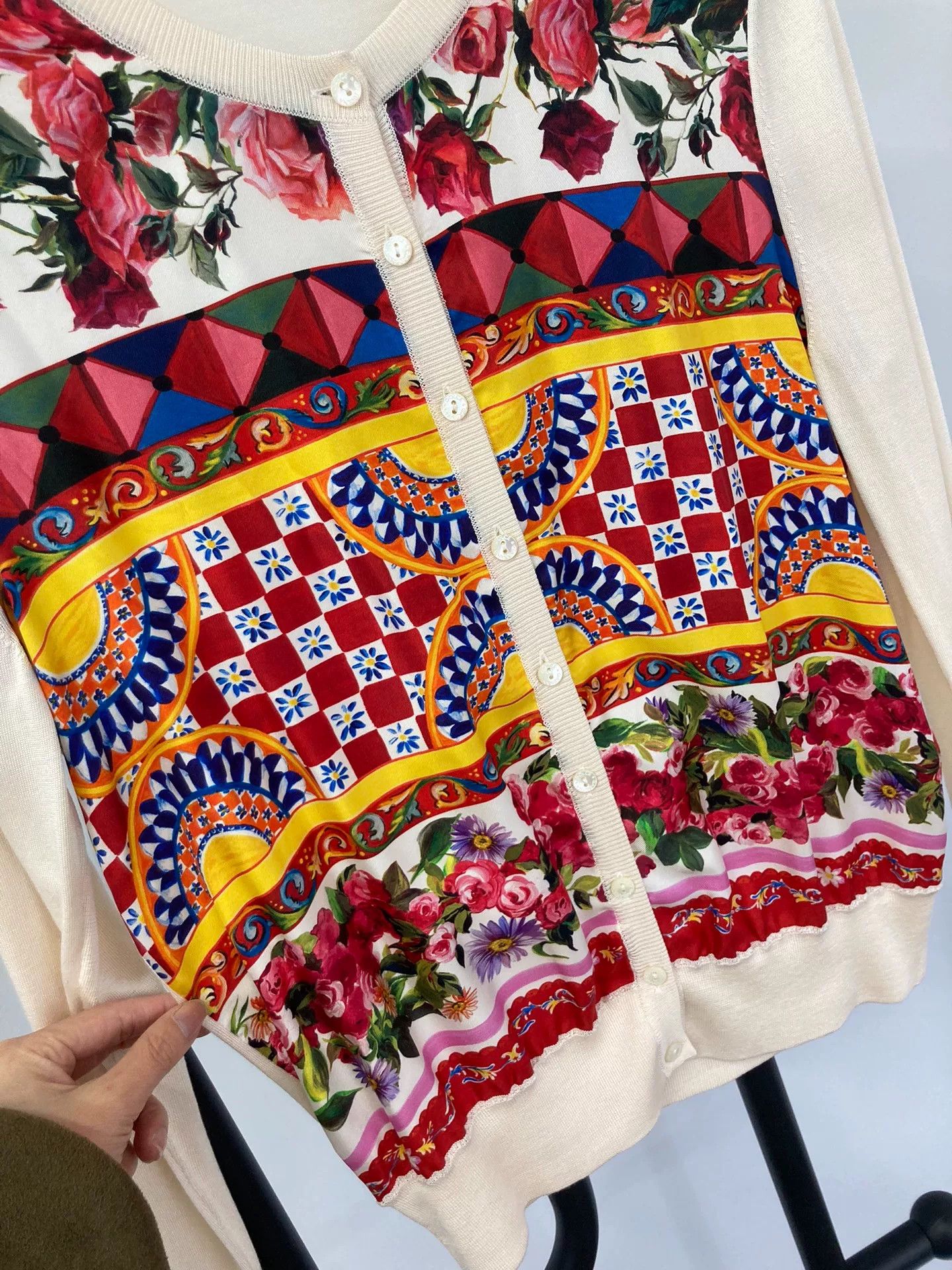 Dolce & Gabbana Dolce&Gabbana Sicilian Rose Knit Cardigan Size M / US 6-8 / IT 42-44 - 3 Thumbnail