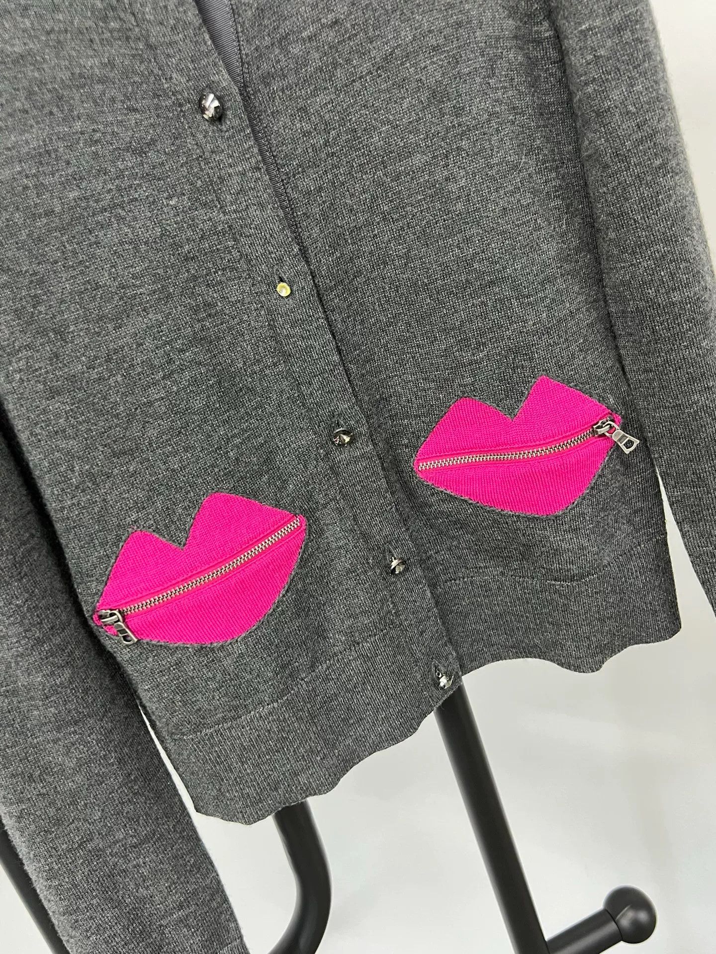 Alice + Olivia Alice + Olivia Gray Wool Cardigan Size S / US 4 / IT 40 - 3 Thumbnail