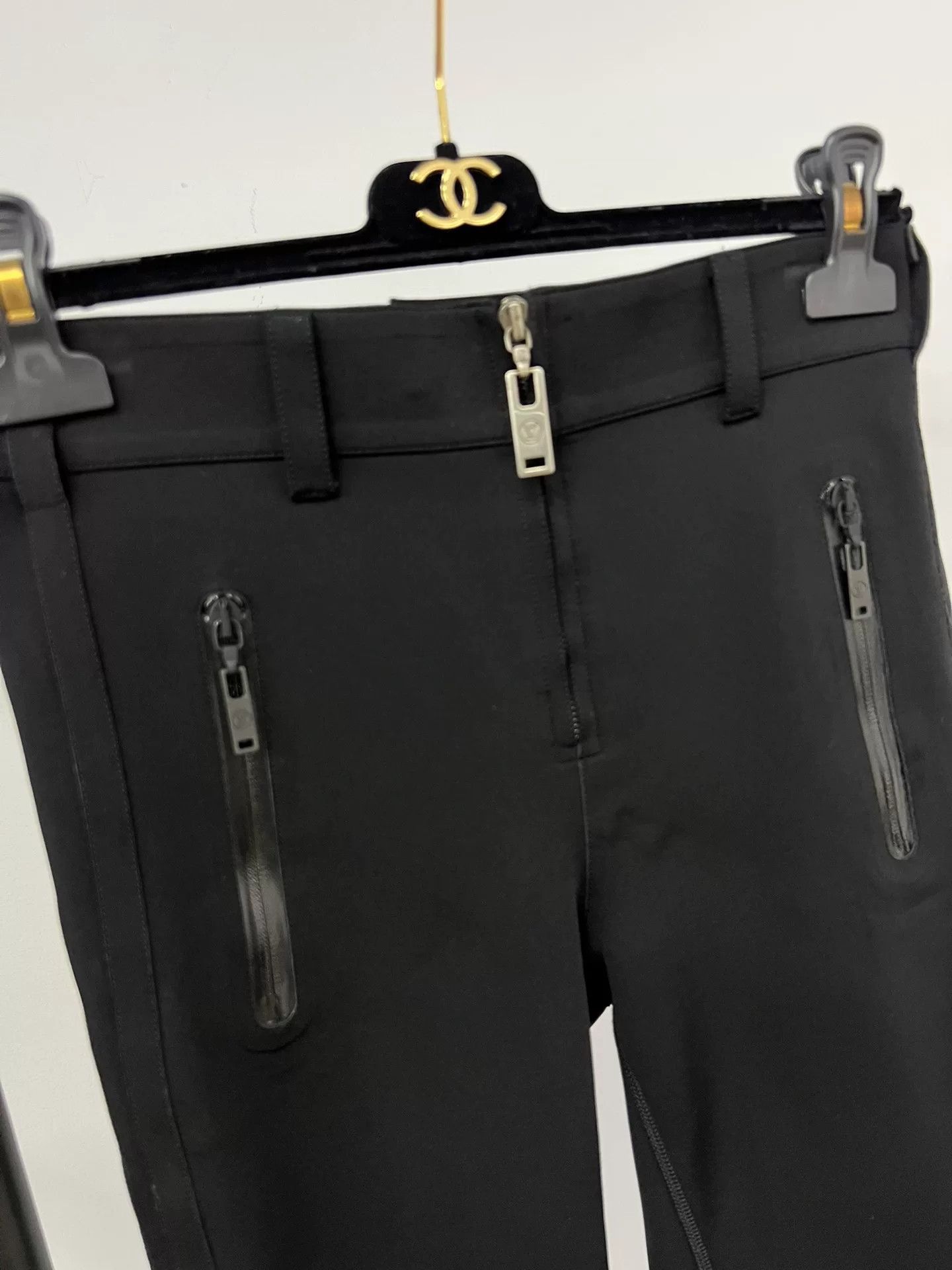 Louis Vuitton Louis Vuitton Black Slim-Fit Pants Size US 34 / EU 50 - 3 Thumbnail