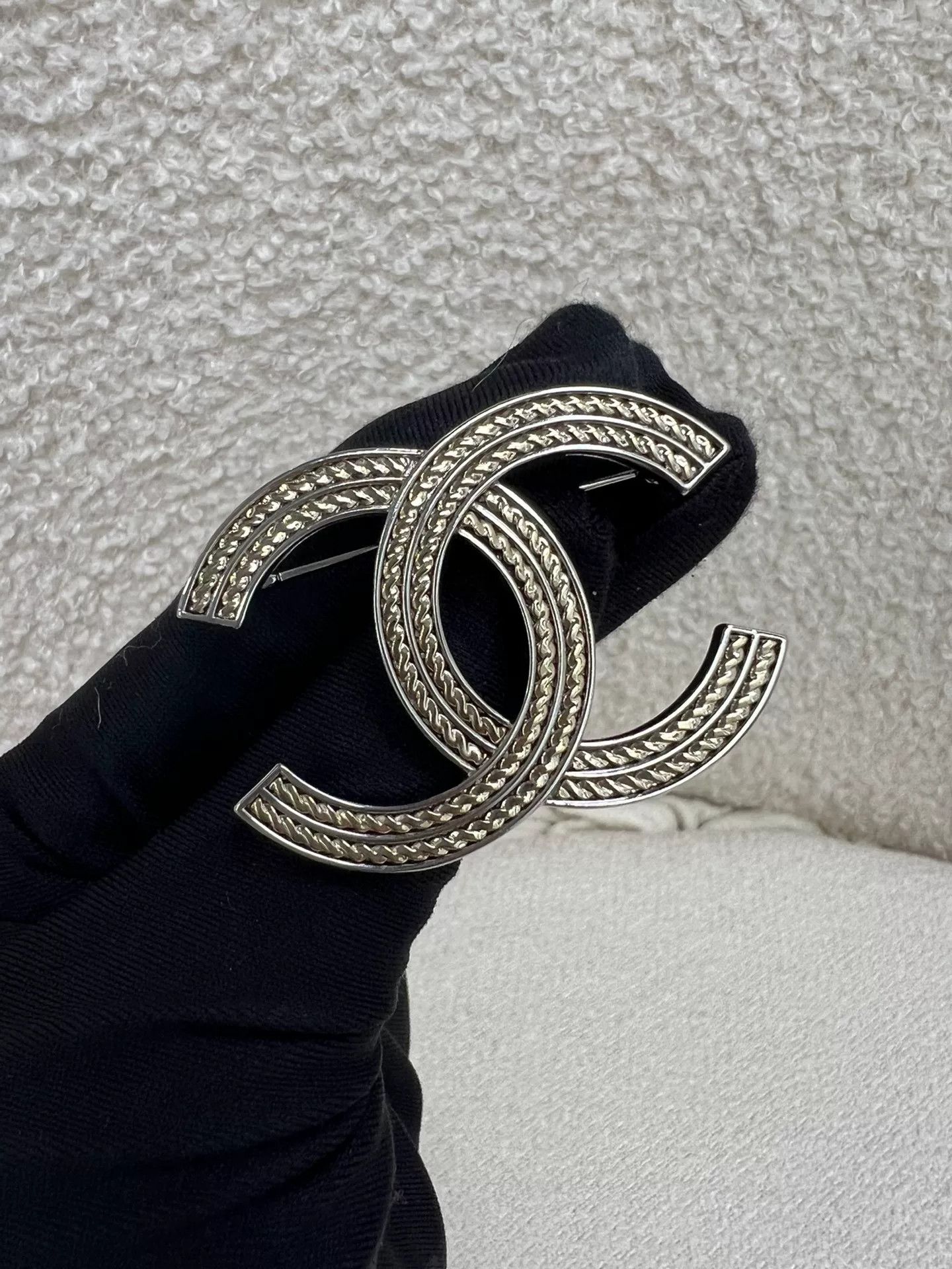 Chanel Chanel 25A Rope Knot Double C Brooch Size ONE SIZE - 4 Thumbnail