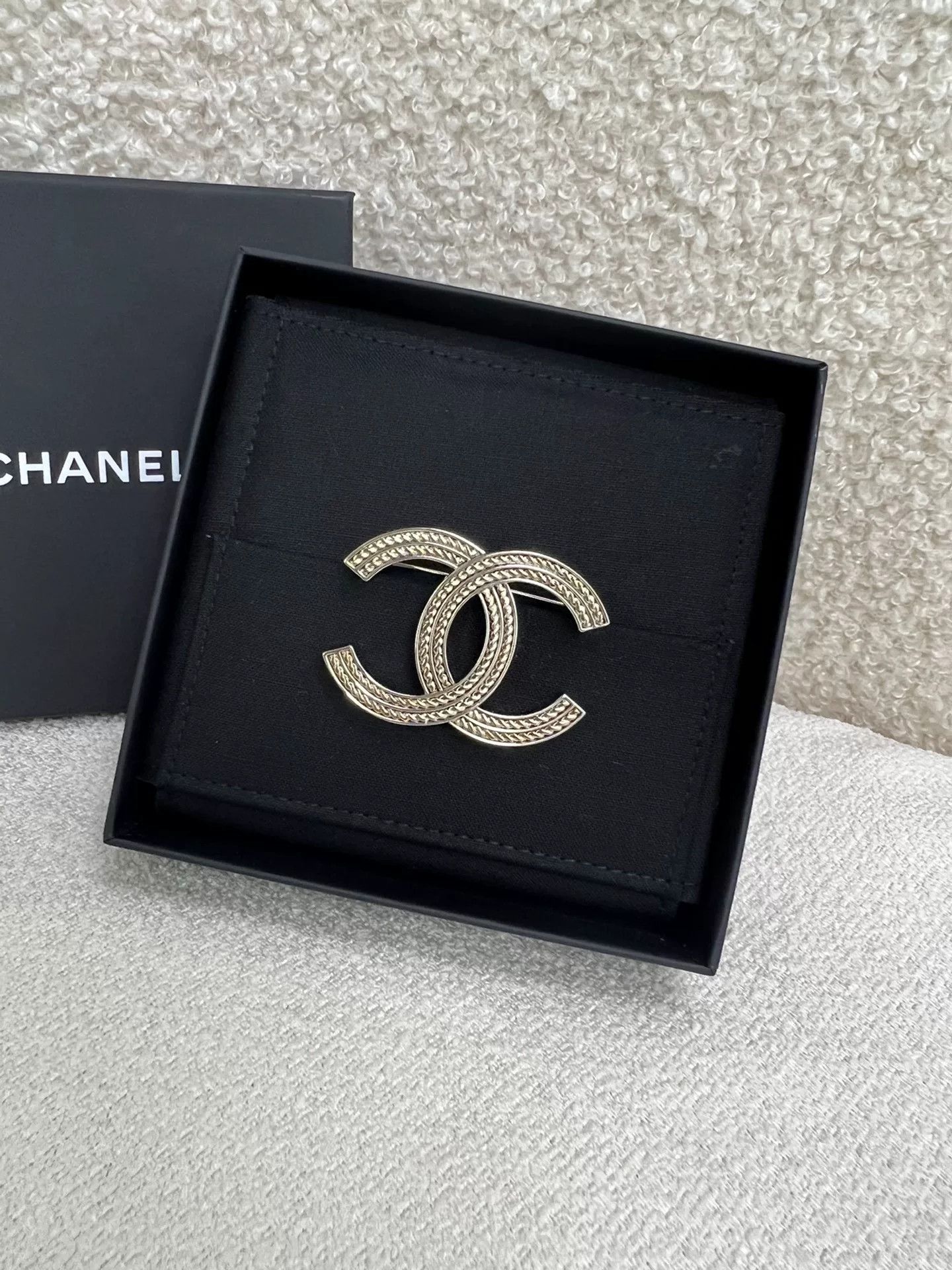 Chanel Chanel 25A Rope Knot Double C Brooch Size ONE SIZE - 2 Thumbnail