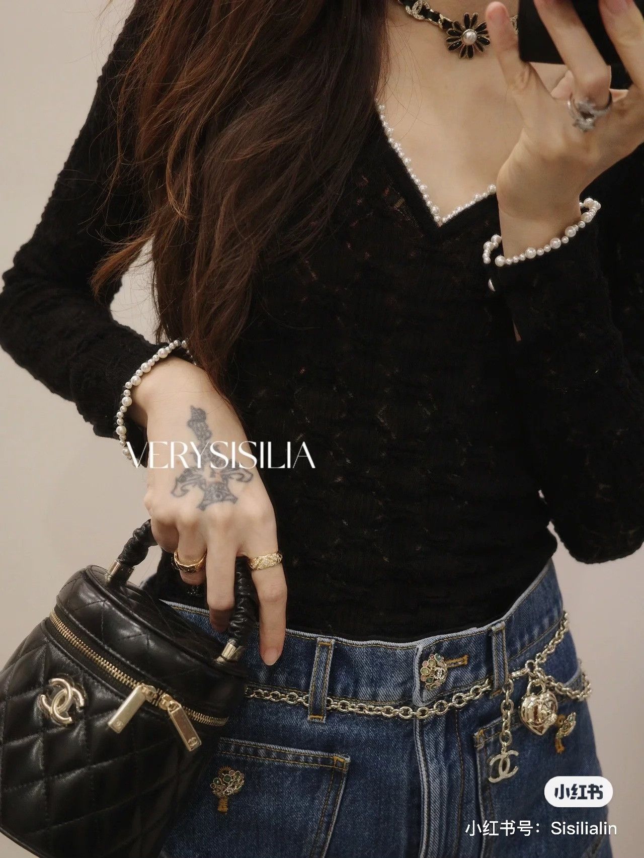 Chanel Chanel Black Pearl V-Neck Knit Top Size S / US 4 / IT 40 - 7 Thumbnail