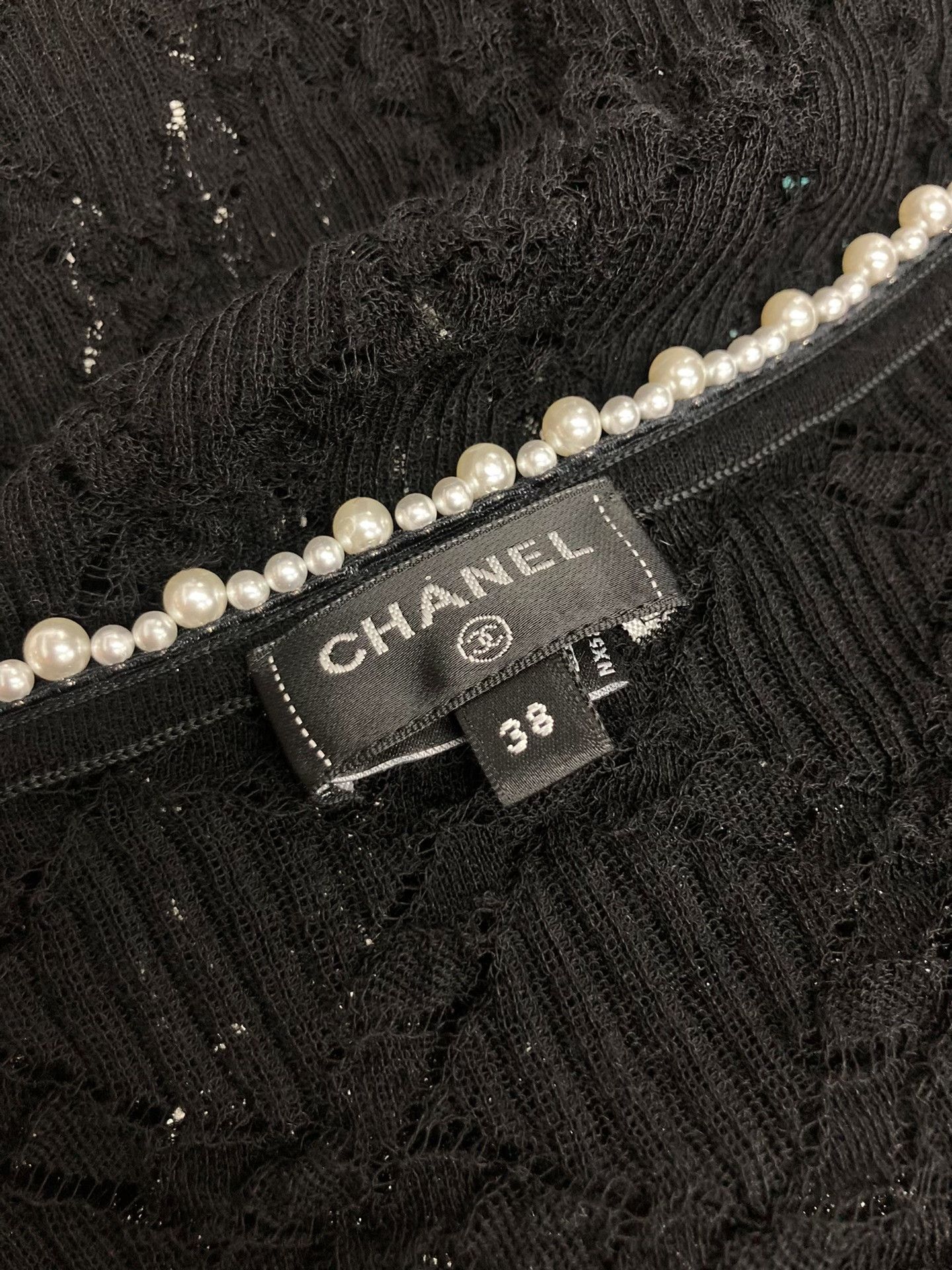 Chanel Chanel Black Pearl V-Neck Knit Top Size S / US 4 / IT 40 - 4 Thumbnail