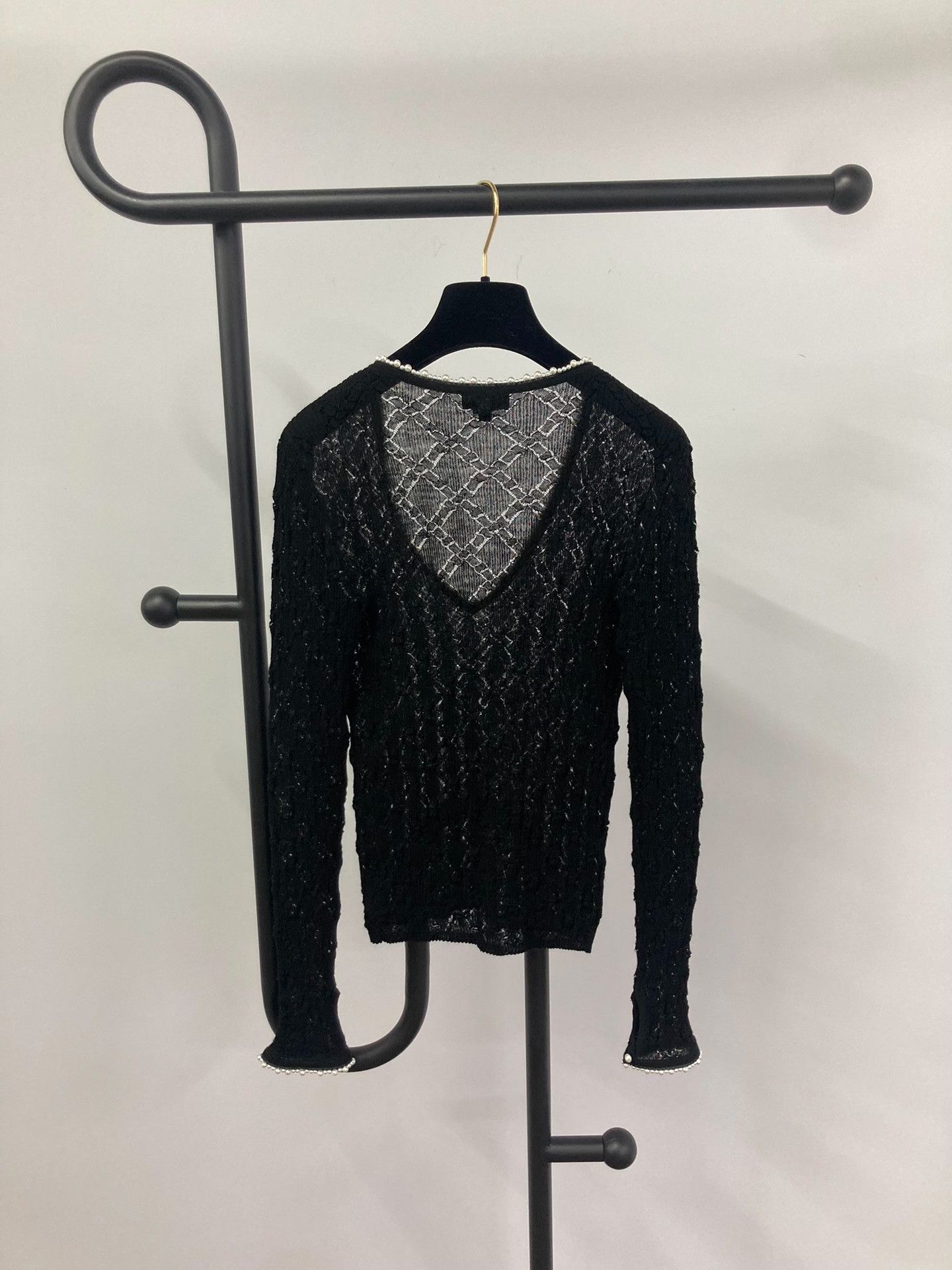 Chanel Chanel Black Pearl V-Neck Knit Top Size S / US 4 / IT 40 - 3 Thumbnail
