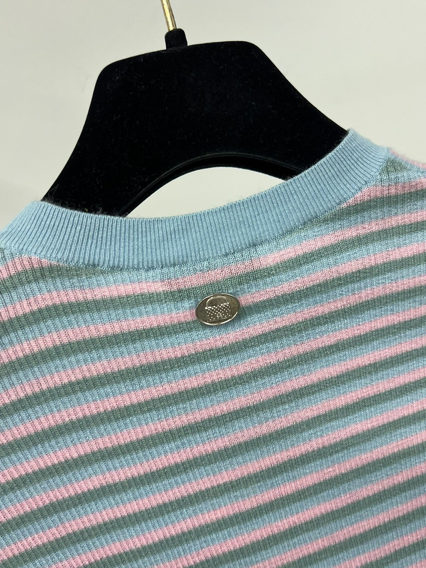 Chanel Chanel 25B Pink Blue Stripe Cashmere Top Size XS / US 0-2 / IT 36-38 - 4 Thumbnail