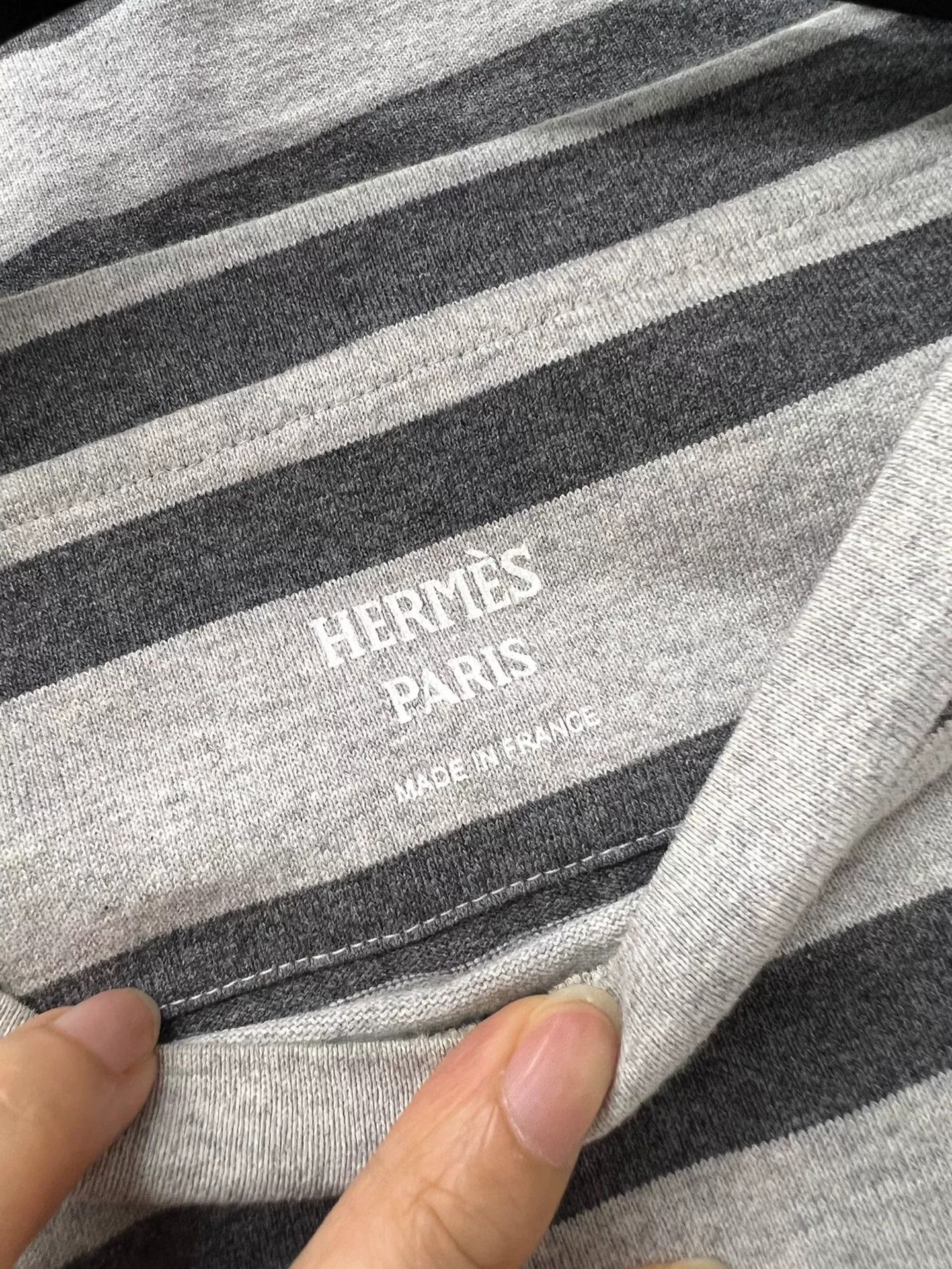 Hermes Hermes Black Gray Stripe Mid-Sleeve T-Shirt Size XS / US 0-2 / IT 36-38 - 4 Thumbnail