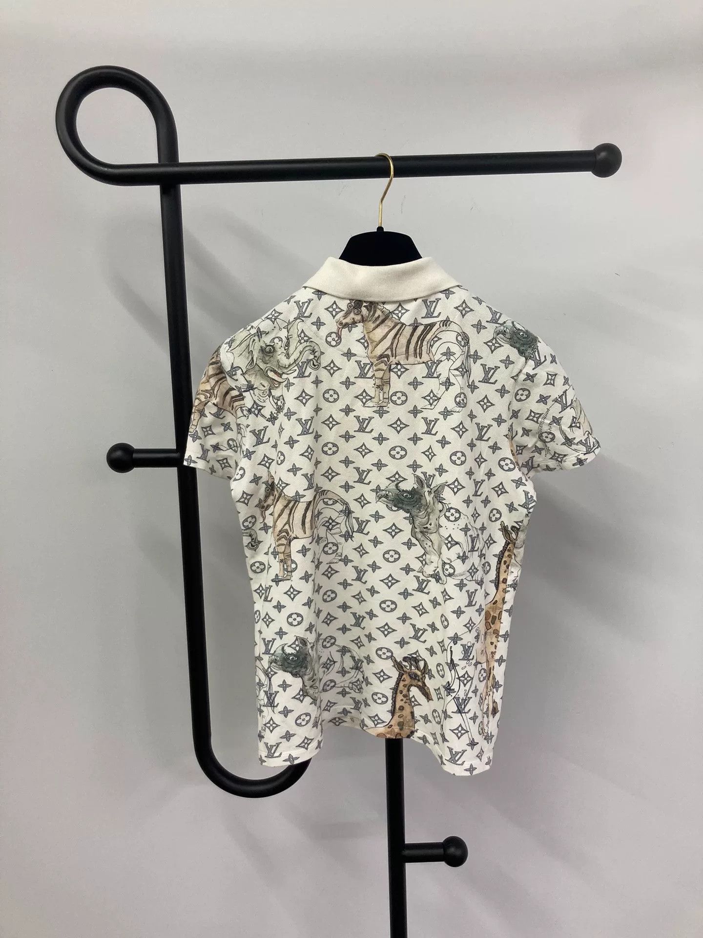 Louis Vuitton Louis Vuitton Monogram Collar Short-Sleeve Size XS / US 0-2 / IT 36-38 - 2 Thumbnail