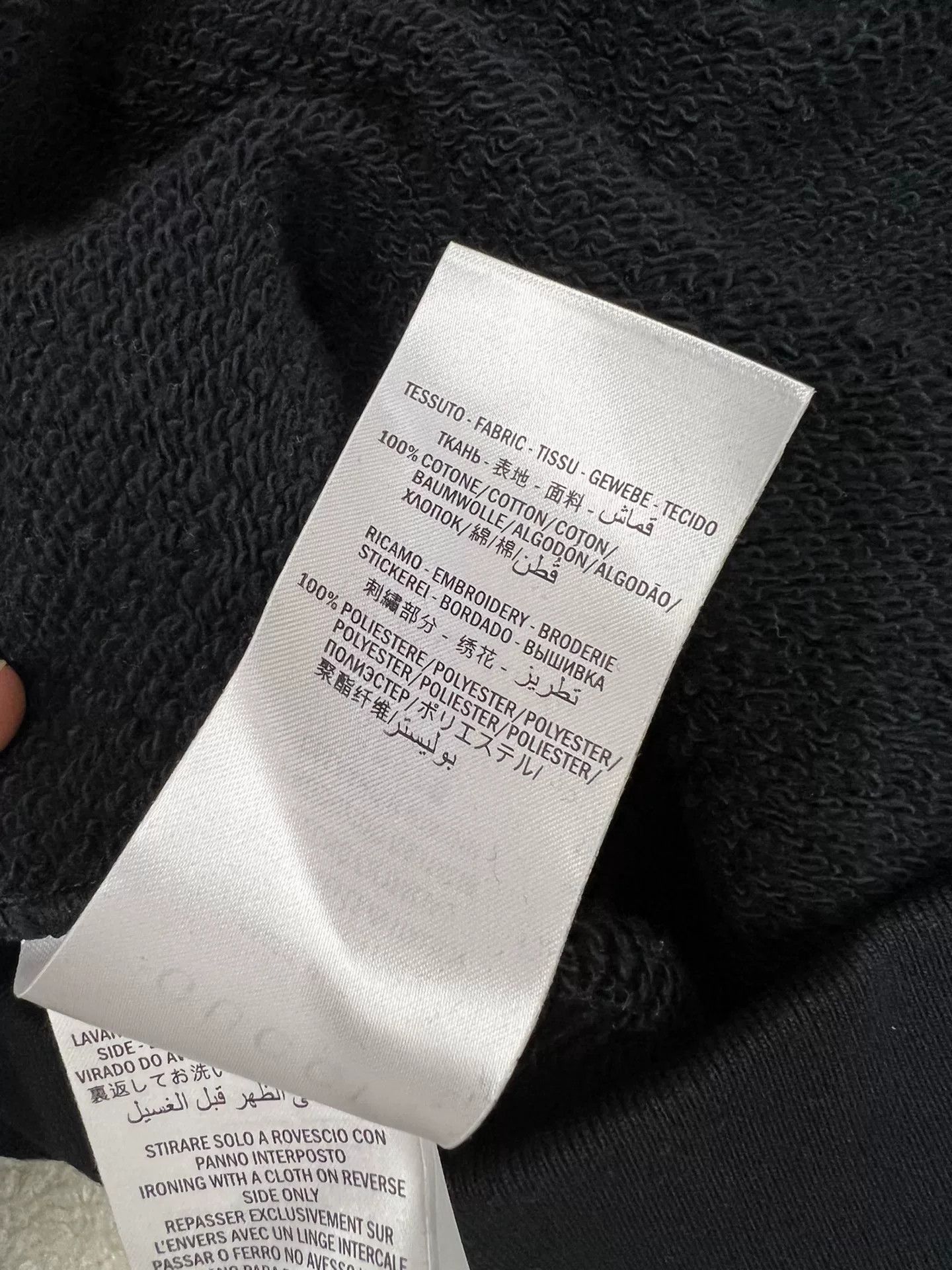 Gucci Gucci Colorful Sequin Logo Black Hoodie Size XS / US 0-2 / IT 36-38 - 6 Thumbnail