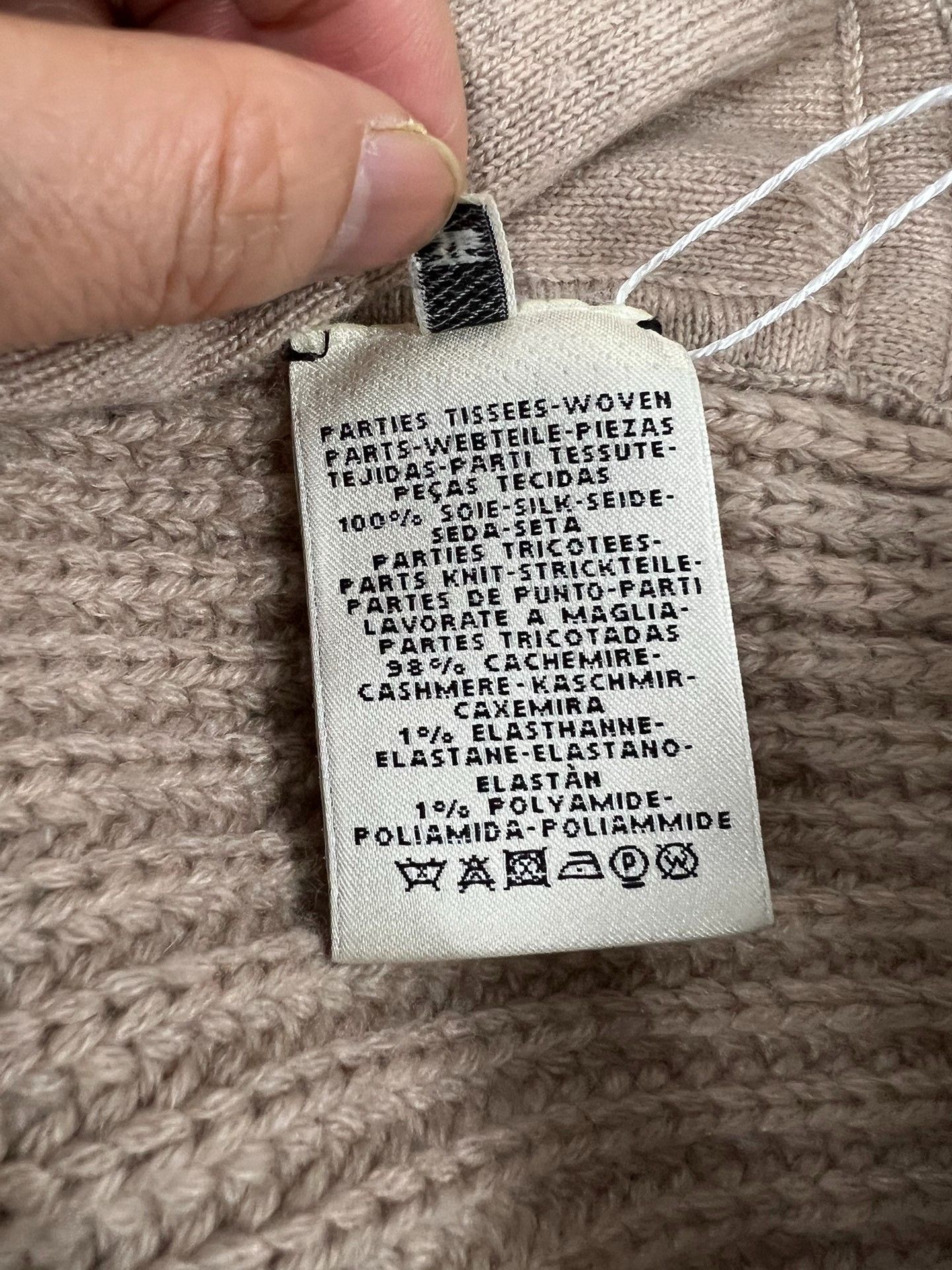 Hermes Hermes Oatmeal Knit Silk Cardigan Size XS / US 0-2 / IT 36-38 - 6 Thumbnail