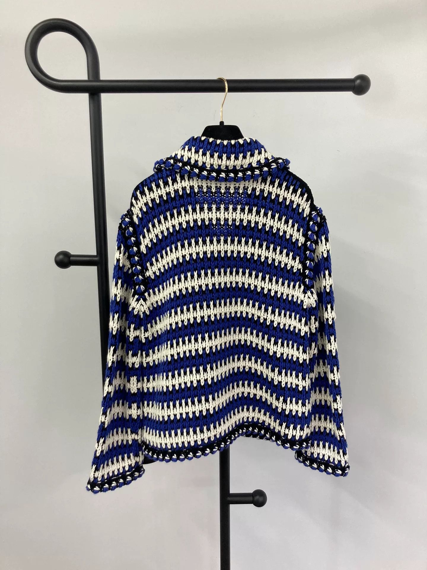 Chanel Chanel 21C Resort Blue White Stripe Knit Cardigan Size S / US 4 / IT 40 - 2 Thumbnail
