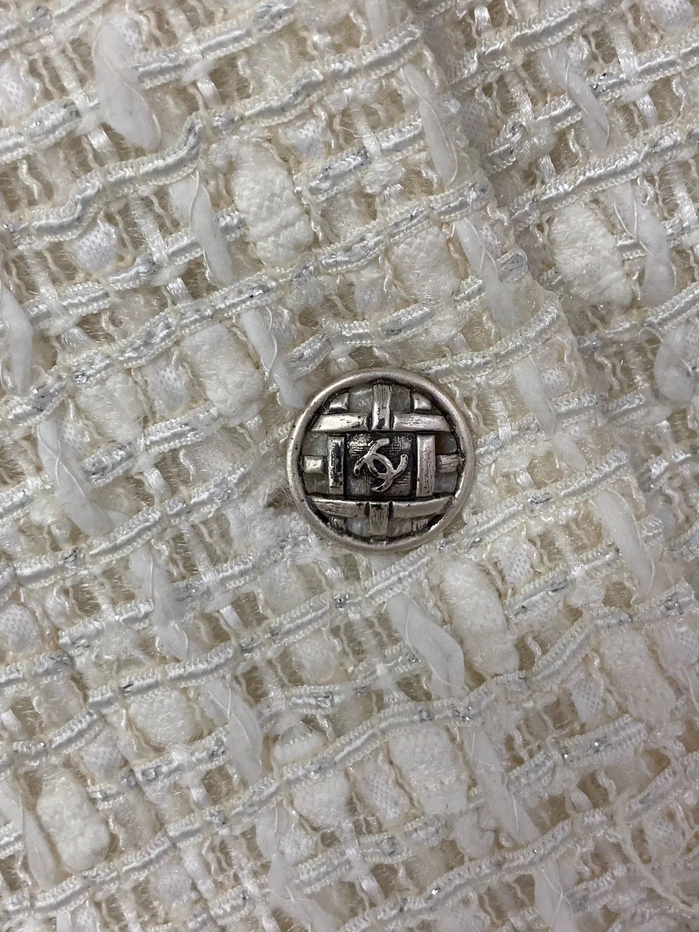 Chanel Chanel White Tweed Jacket Size S / US 4 / IT 40 - 3 Thumbnail