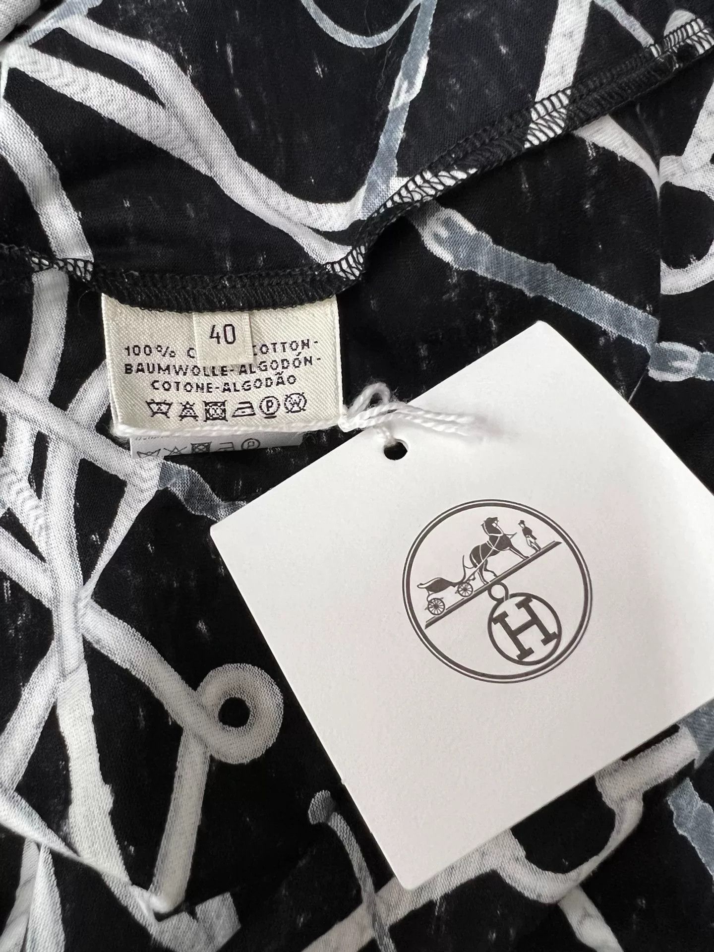 Hermes Hermes Black Short-Sleeve Printed T-Shirt Size US XXS / EU 40 - 5 Thumbnail