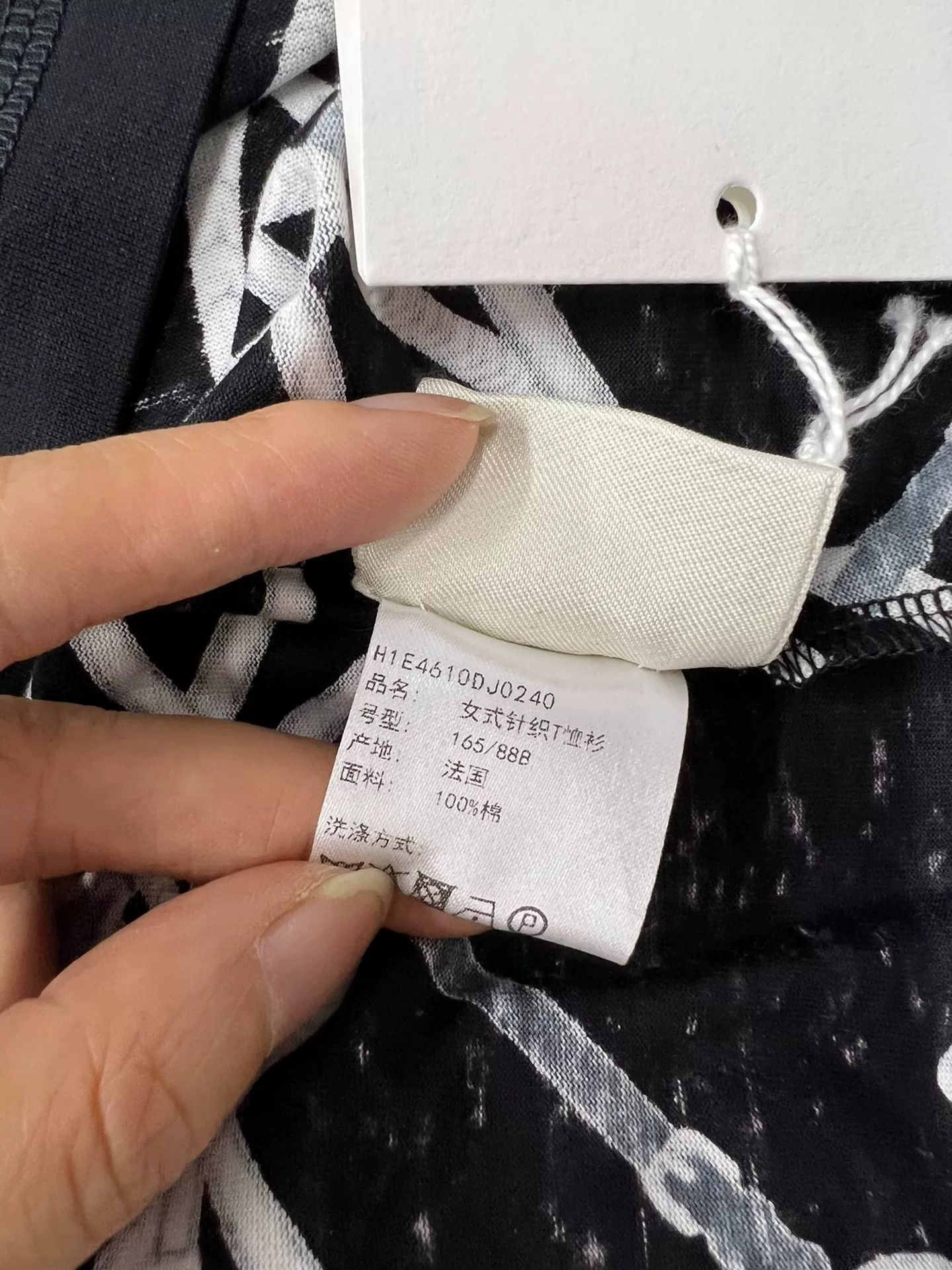 Hermes Hermes Black Short-Sleeve Printed T-Shirt Size US XXS / EU 40 - 6 Thumbnail