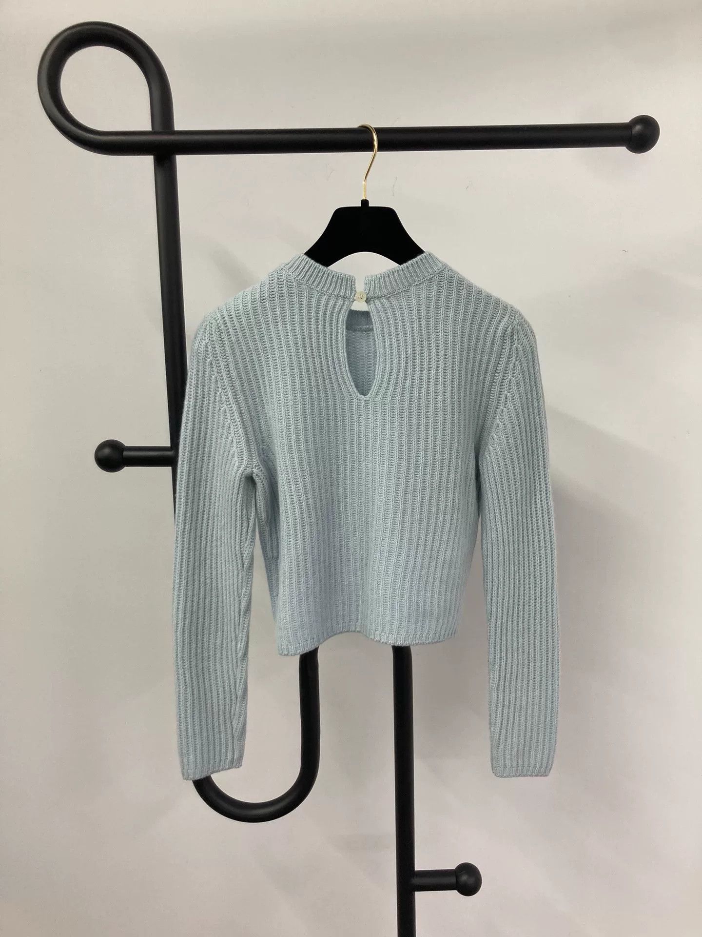 Miu Miu Miumiu Baby Blue Crystal Cashmere Sweater Size S / US 4 / IT 40 - 2 Thumbnail