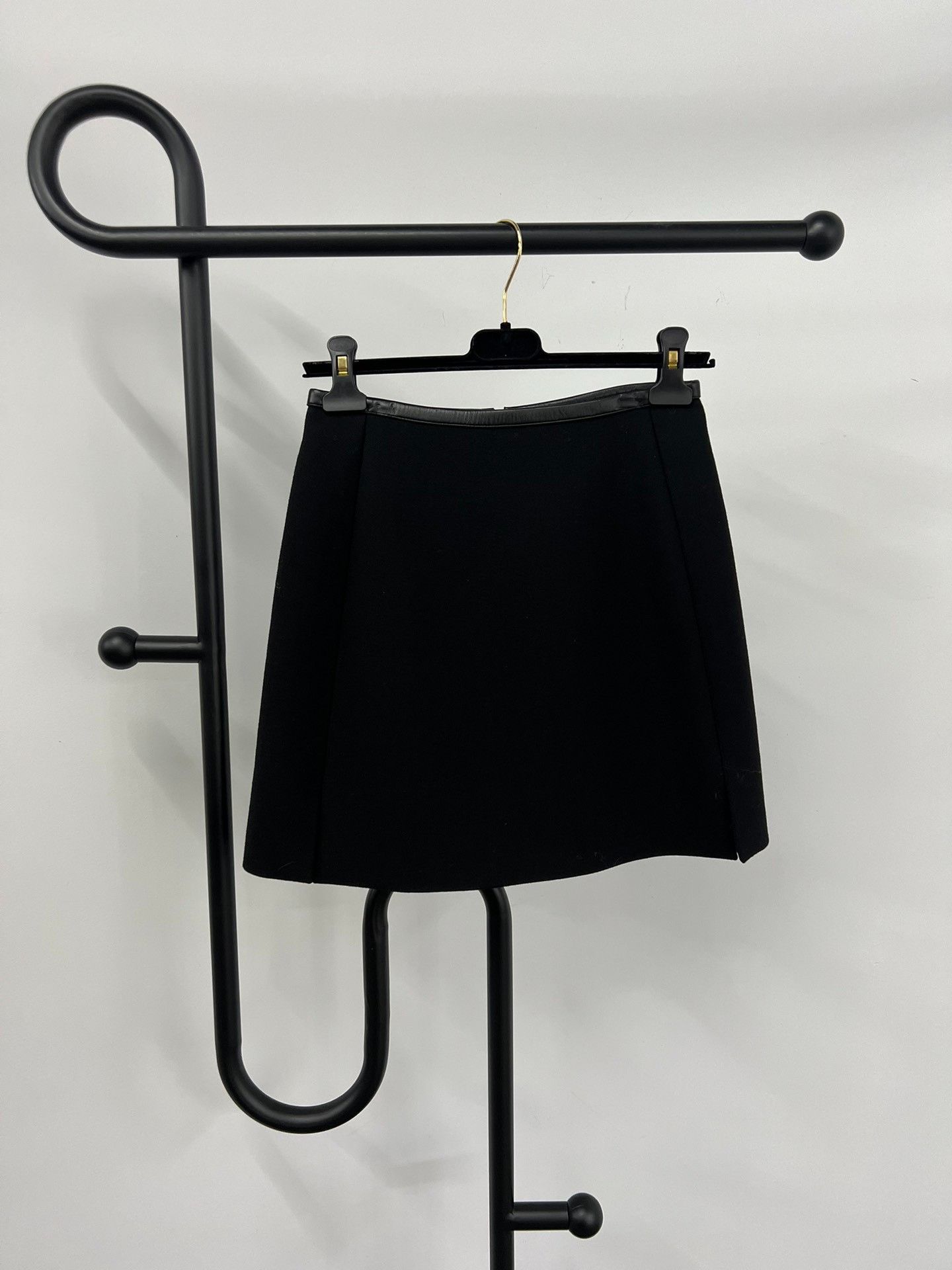 Louis Vuitton LV Black Leather Patchwork Skirt Size 36" / US 14 / IT 50 - 2 Thumbnail