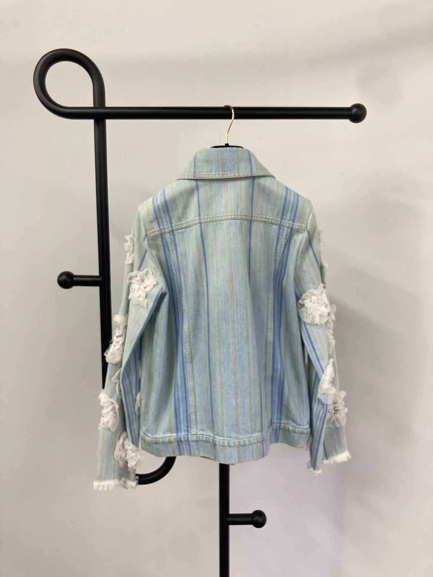 Chanel Chanel Cascade Camellia Denim Jacket Size S / US 4 / IT 40 - 2 Thumbnail