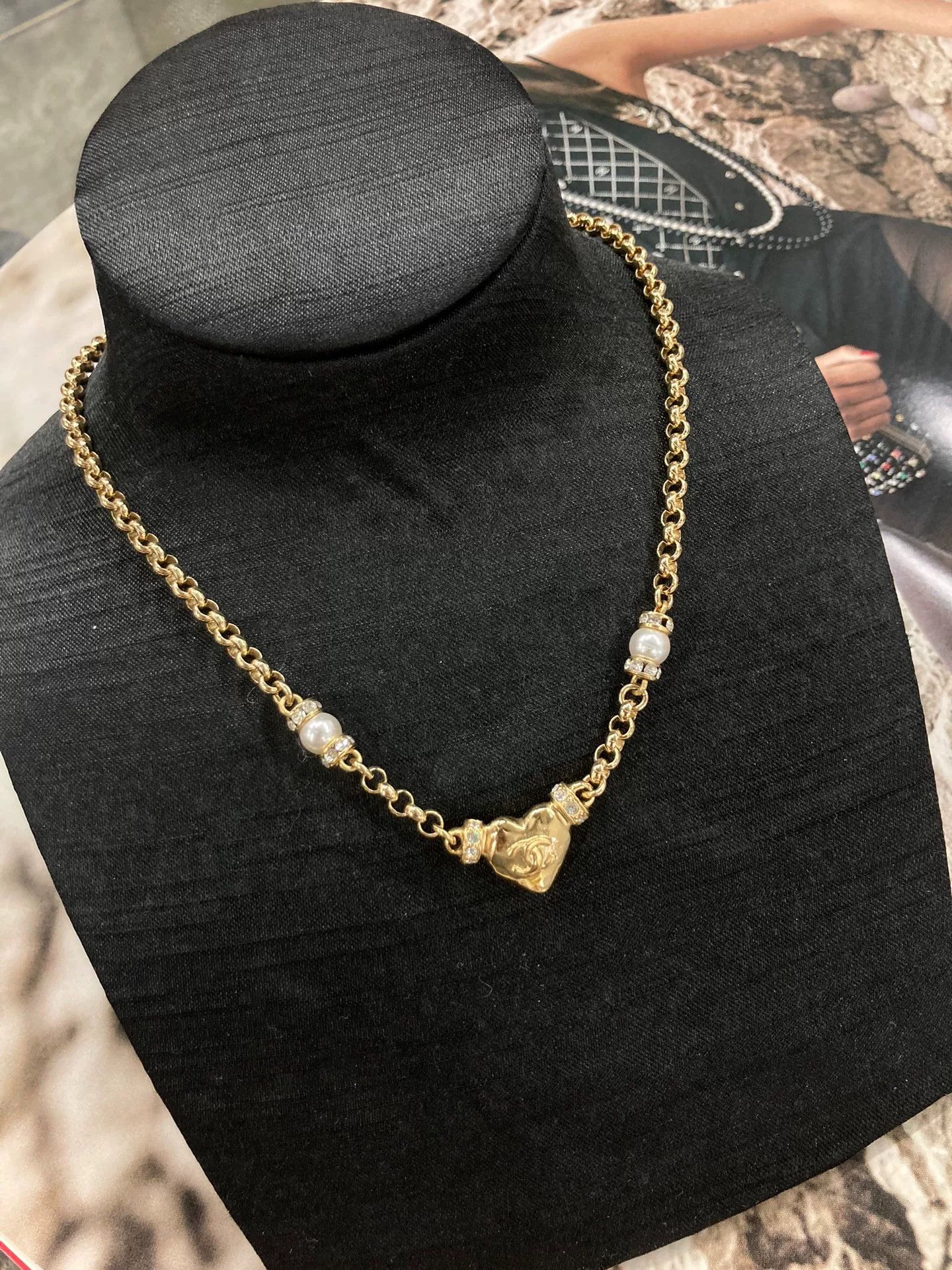 Chanel Chanel 24P Heart Pearl Choker Size ONE SIZE - 4 Thumbnail